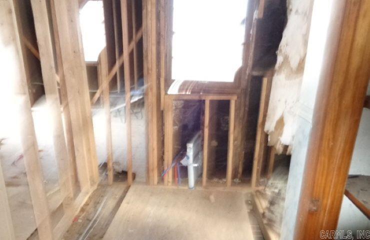 BARROW JOHN - Residential