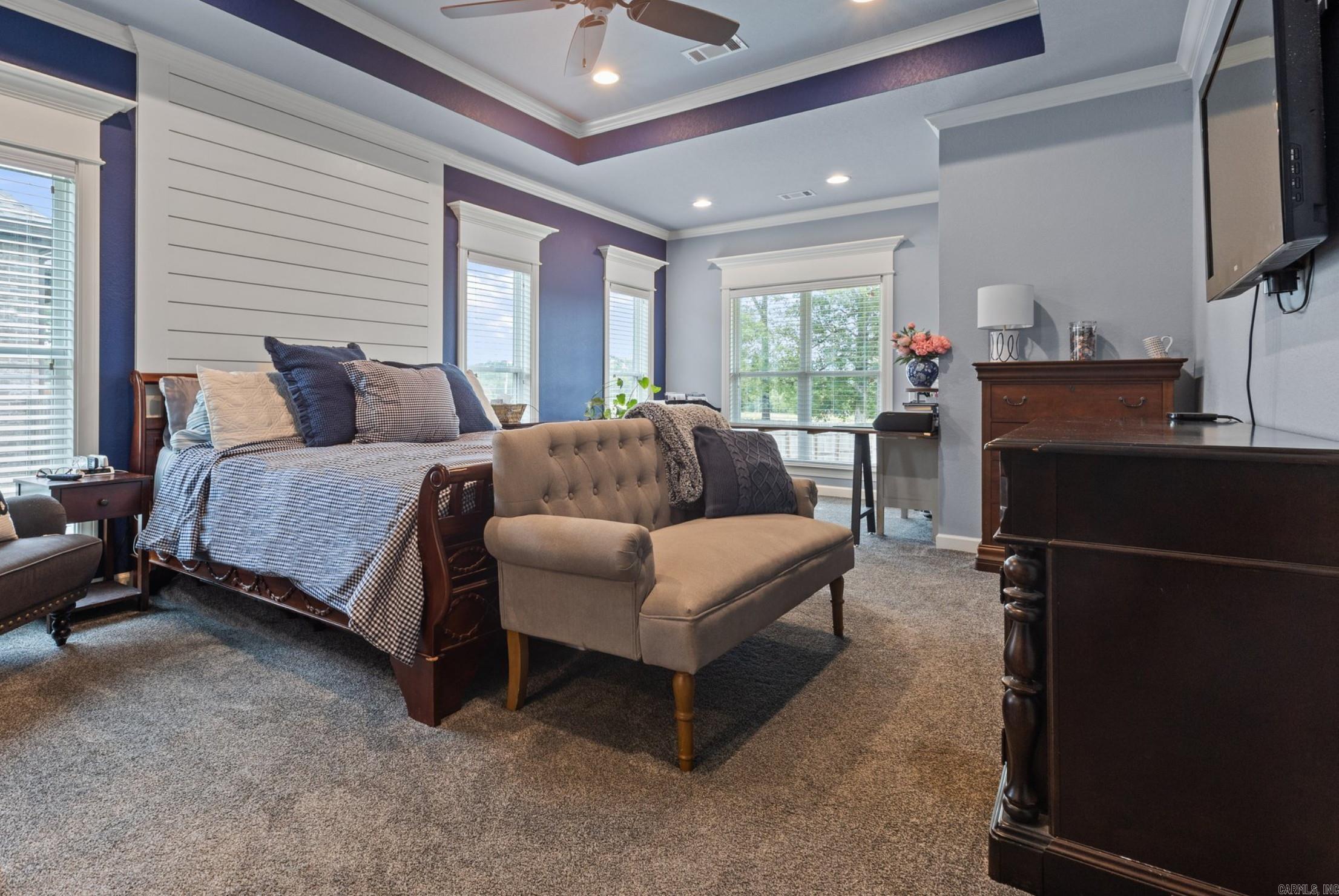 OAK TREE RIDGE SUB - Residential