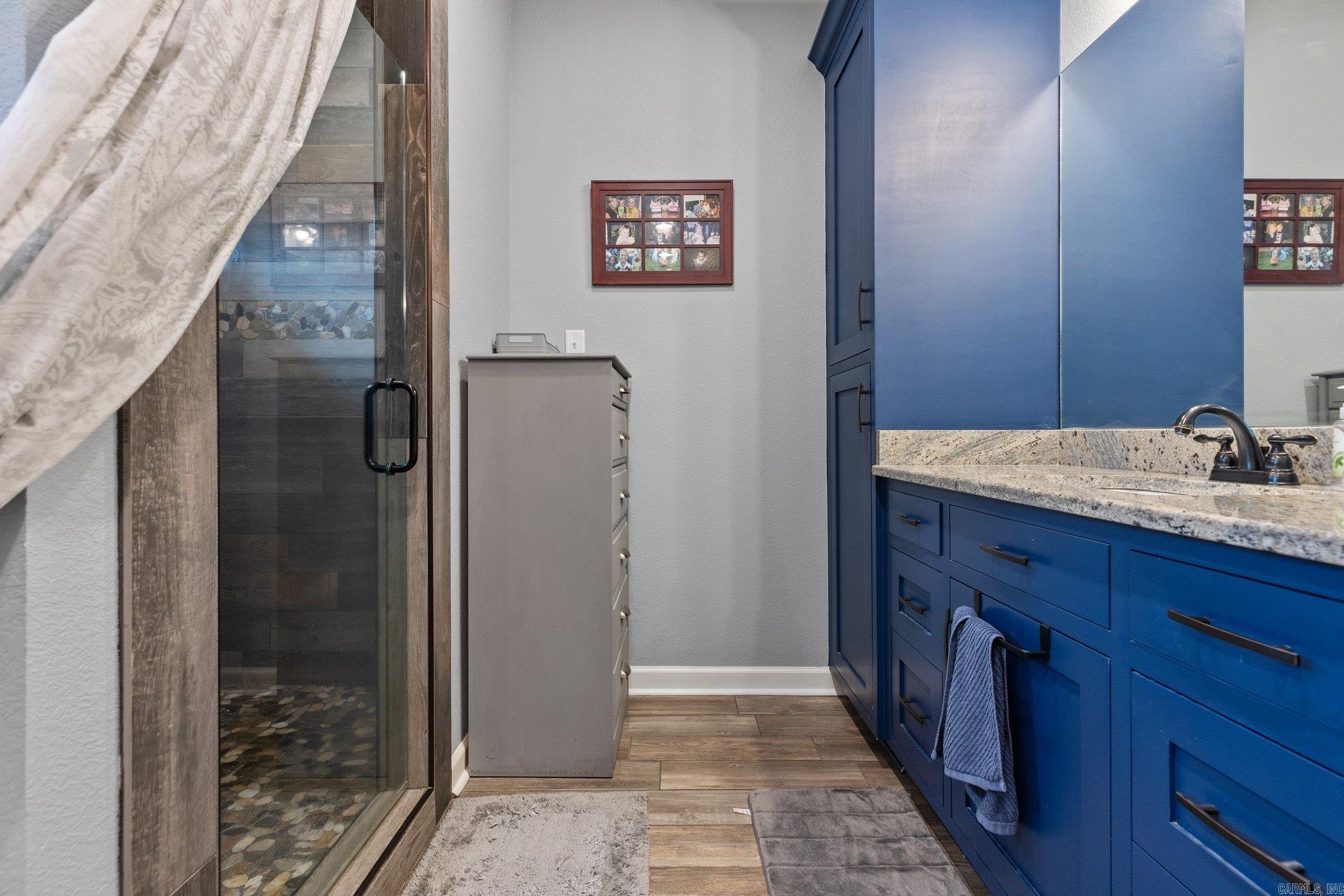 OAK TREE RIDGE SUB - Residential