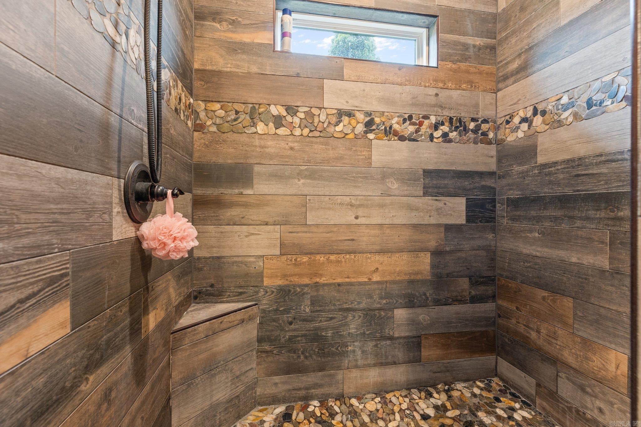 OAK TREE RIDGE SUB - Residential