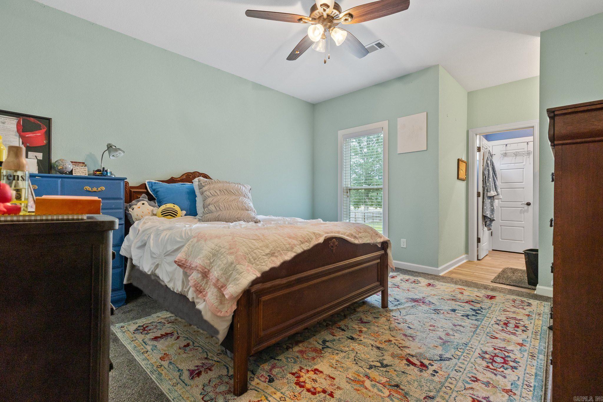 OAK TREE RIDGE SUB - Residential