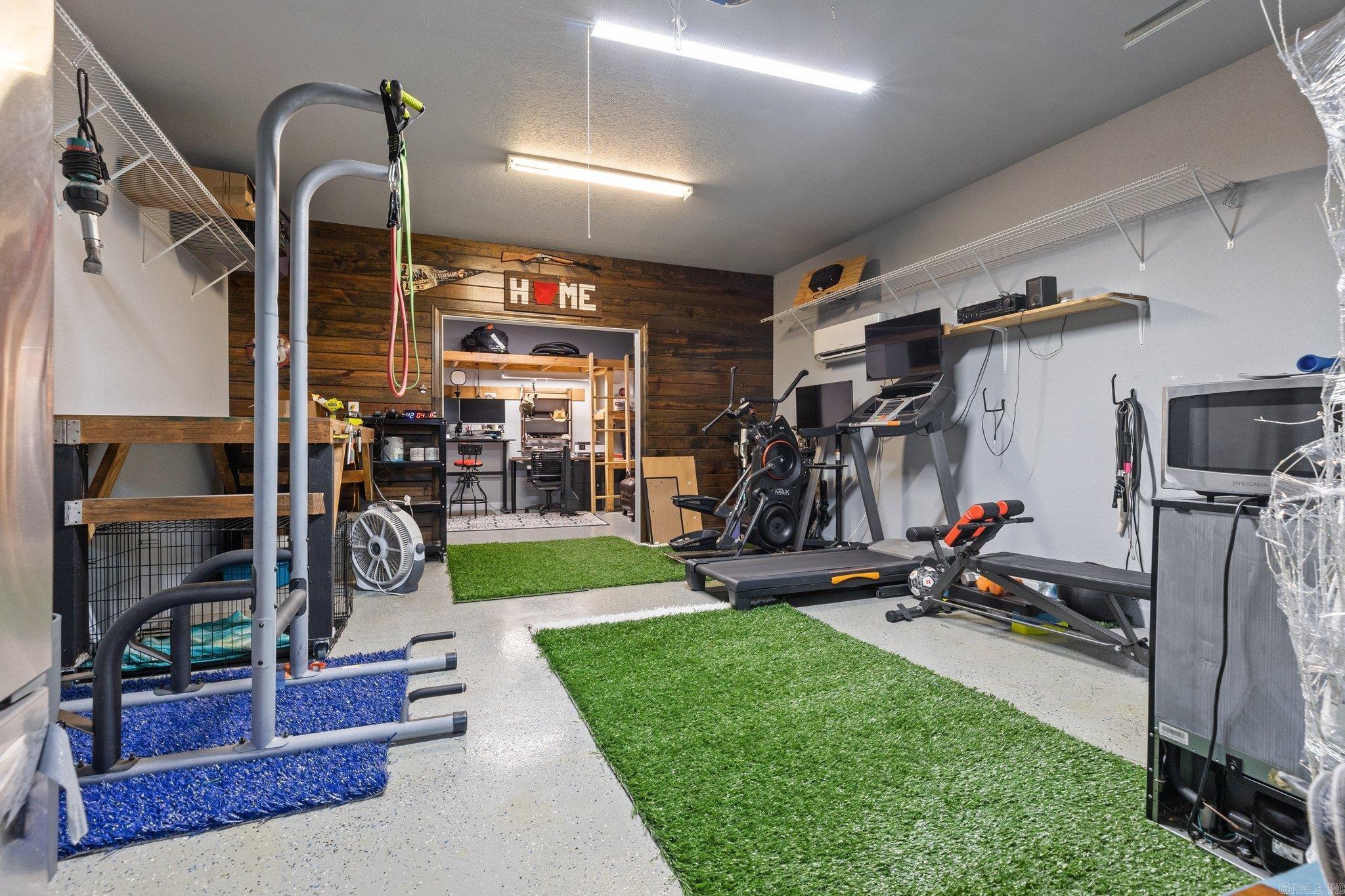 OAK TREE RIDGE SUB - Residential