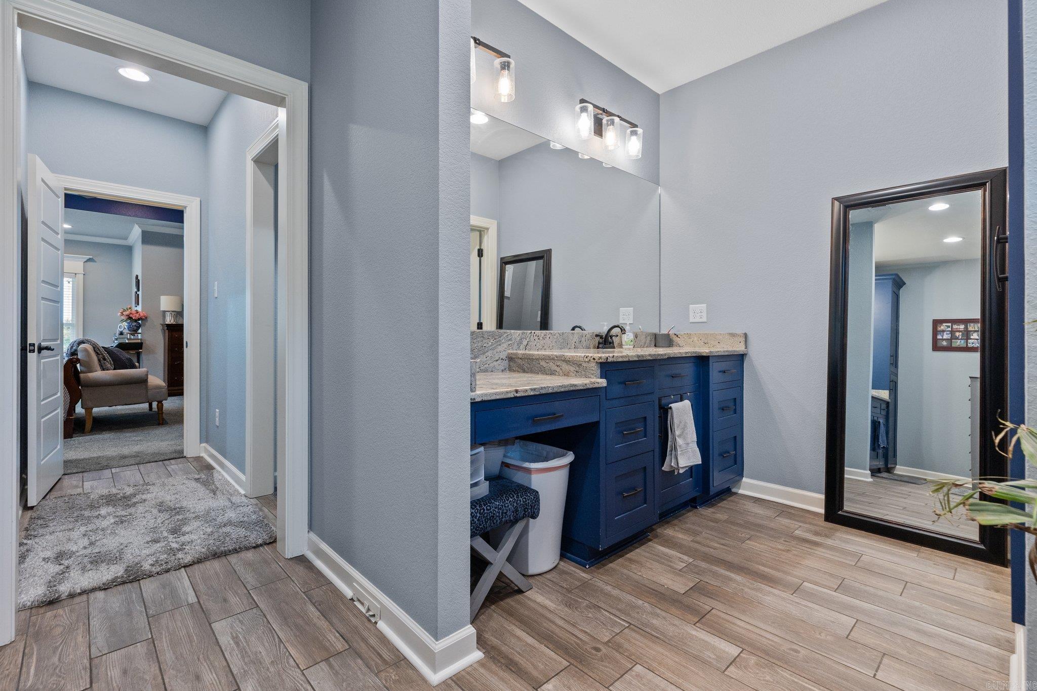 OAK TREE RIDGE SUB - Residential