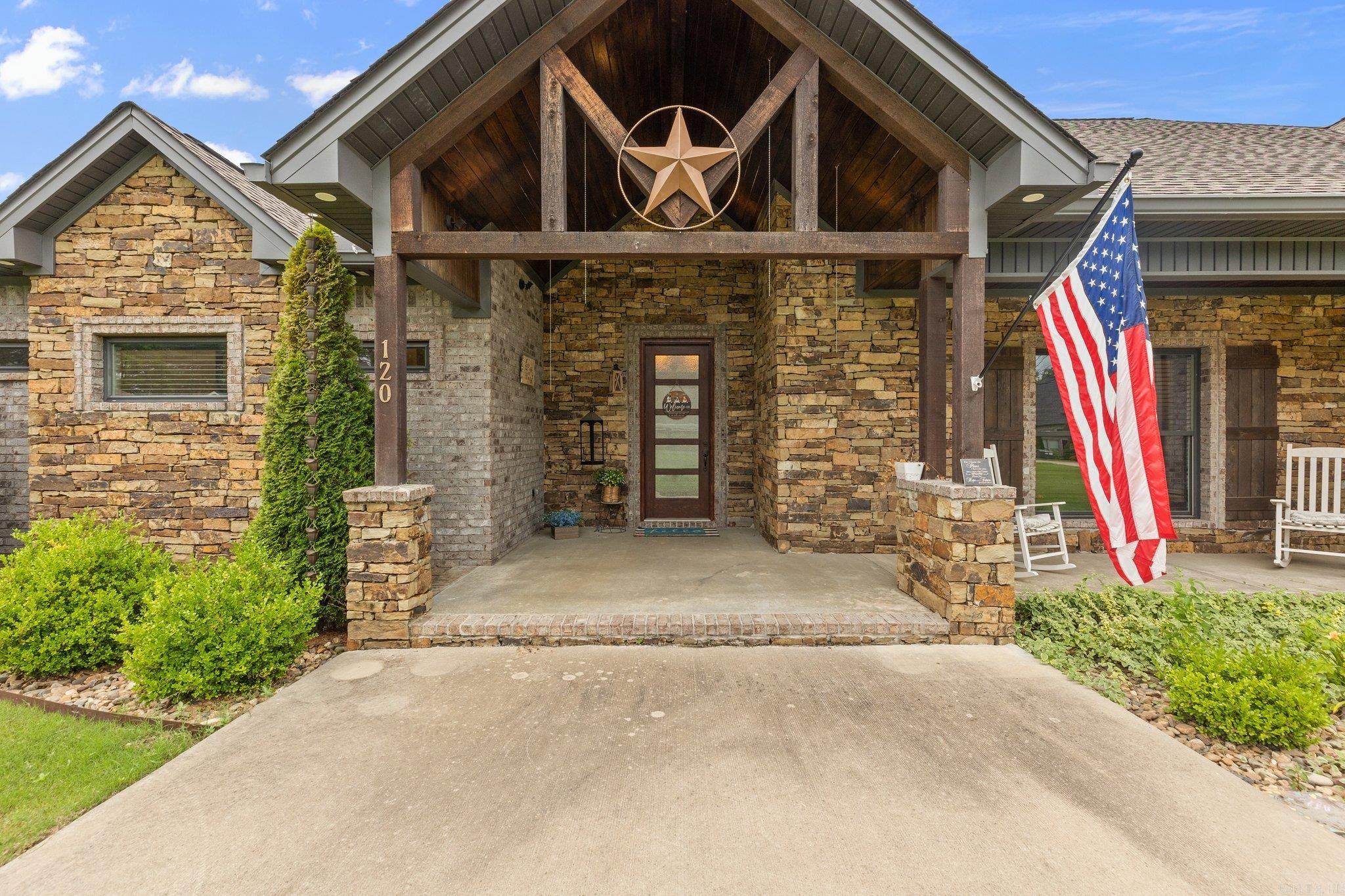 OAK TREE RIDGE SUB - Residential