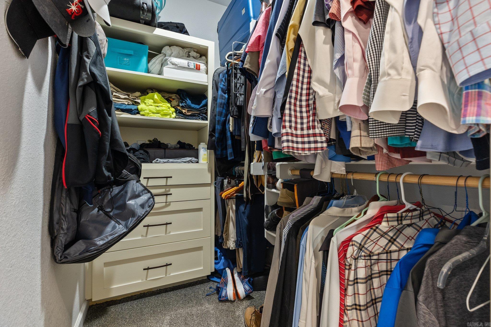 OAK TREE RIDGE SUB - Residential