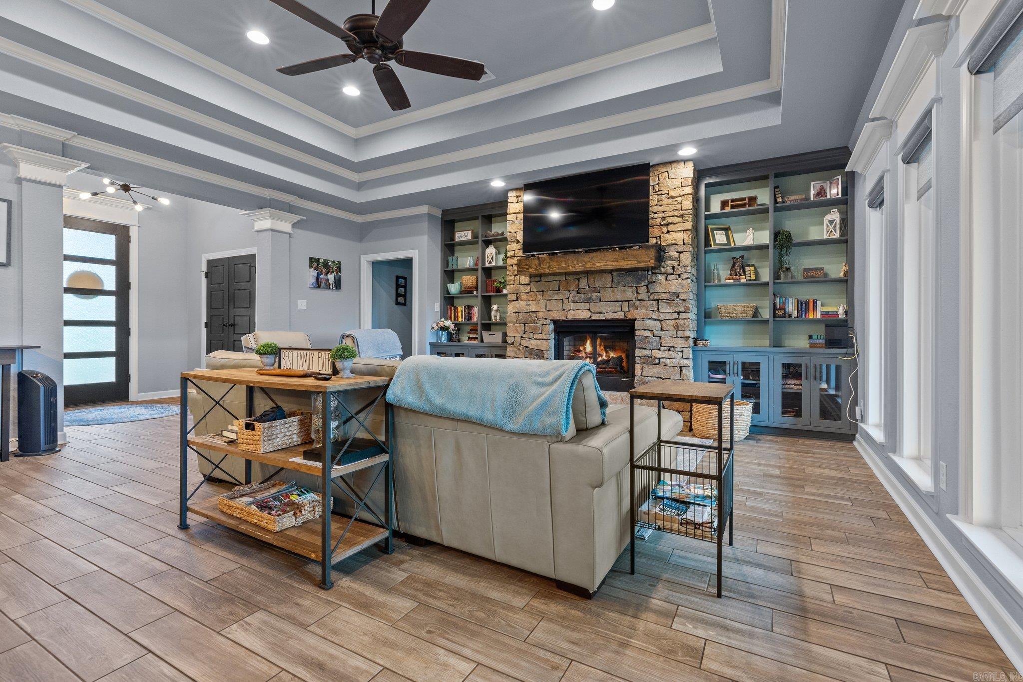 OAK TREE RIDGE SUB - Residential