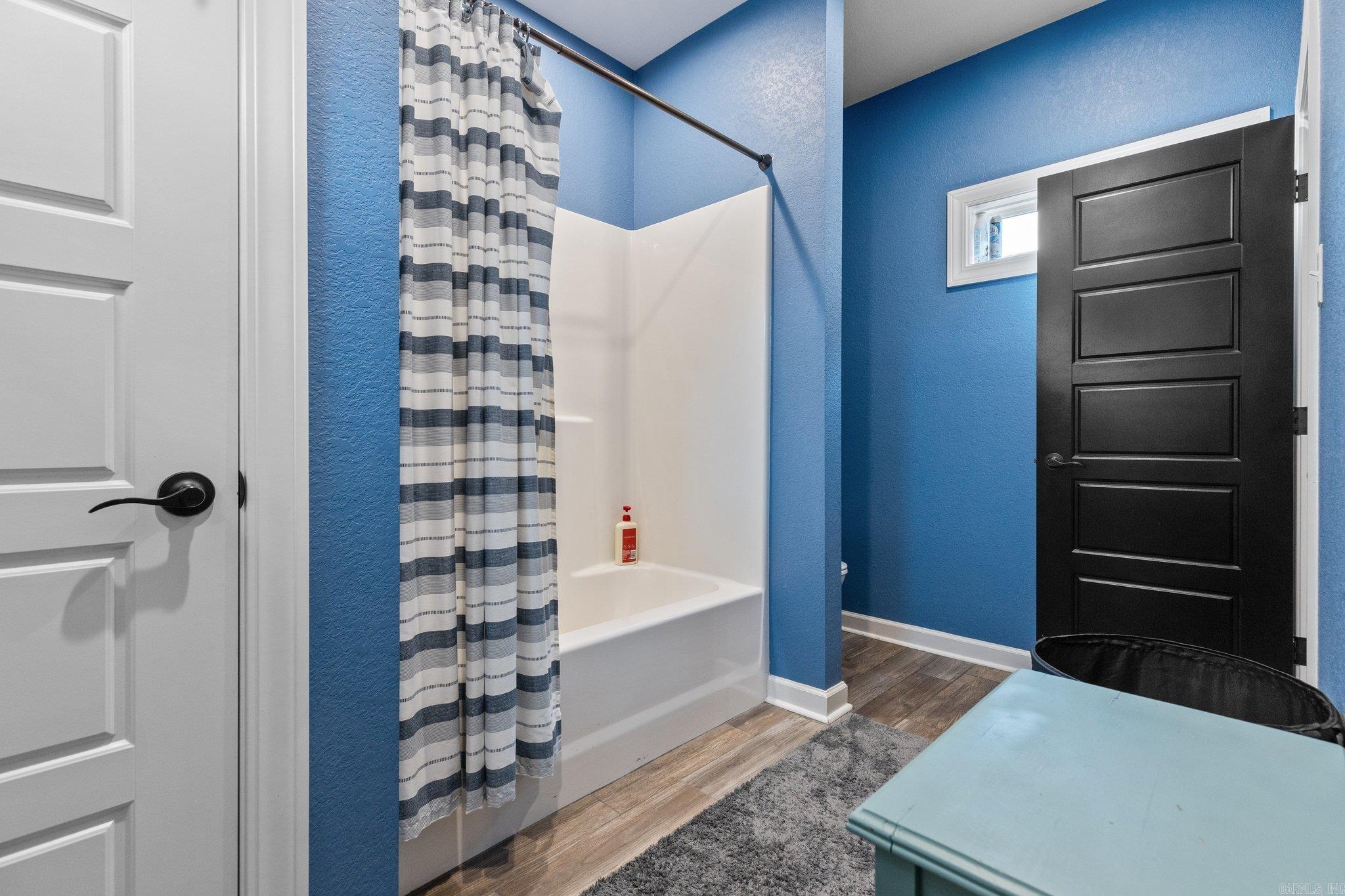 OAK TREE RIDGE SUB - Residential