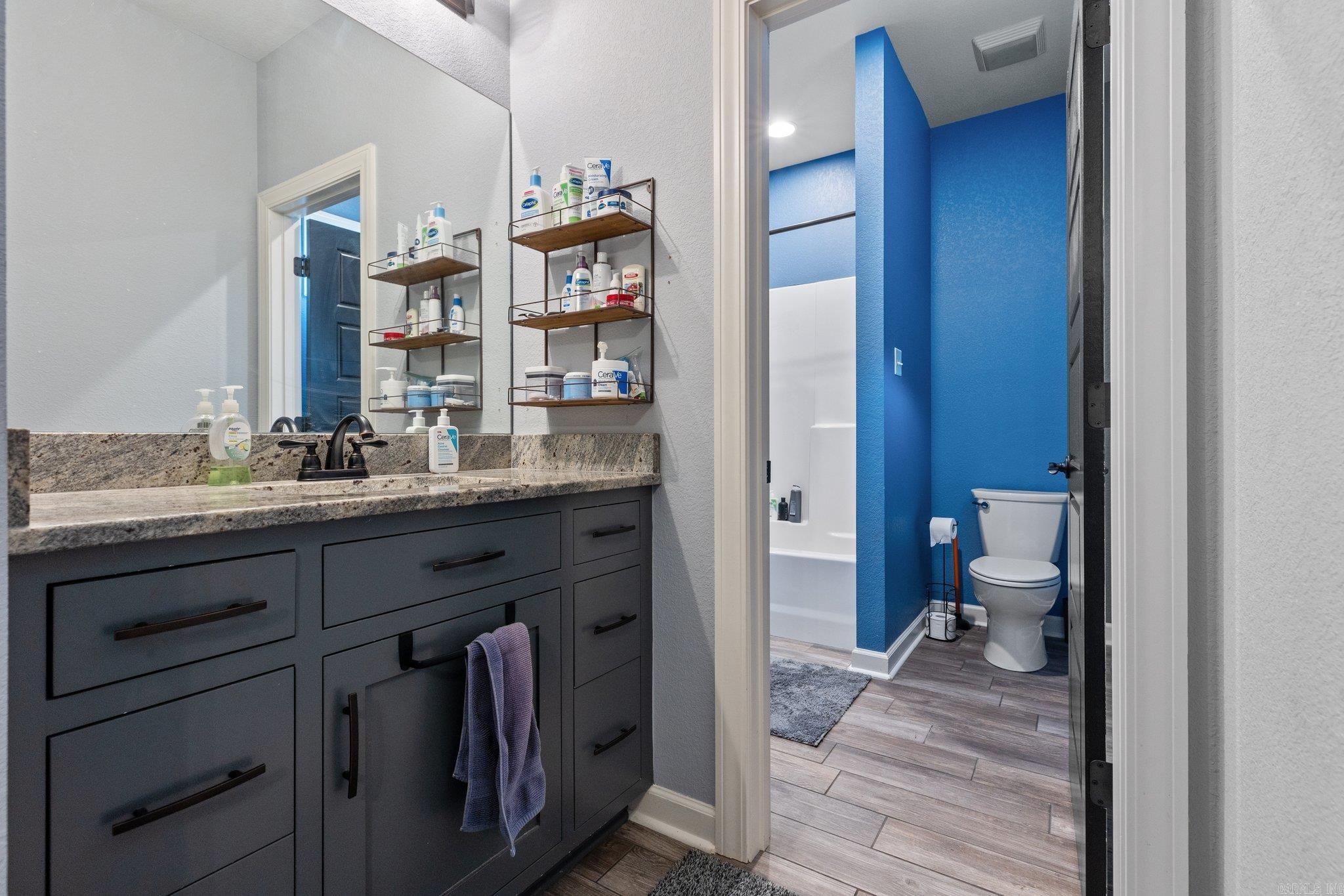 OAK TREE RIDGE SUB - Residential