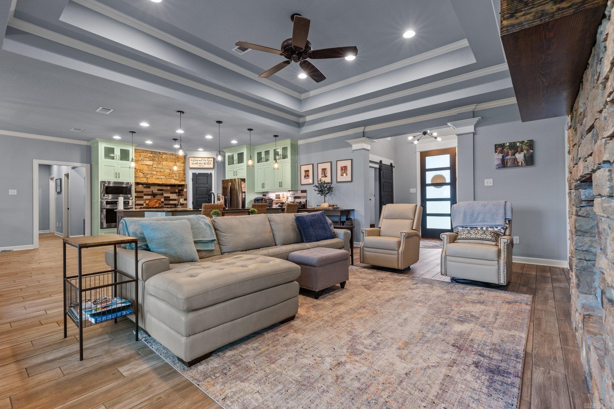 OAK TREE RIDGE SUB - Residential