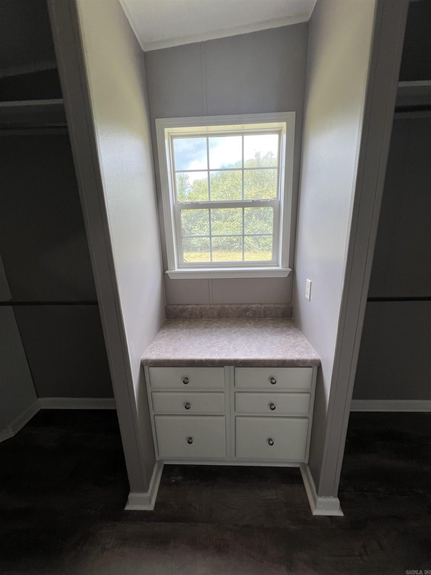 MT VERNON EST - Residential