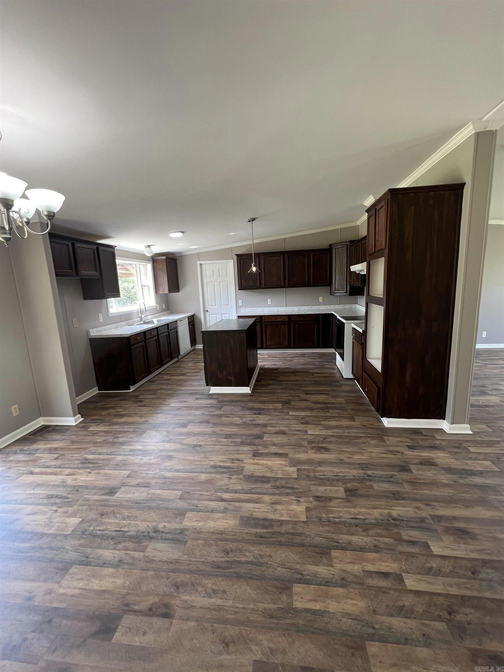 MT VERNON EST - Residential