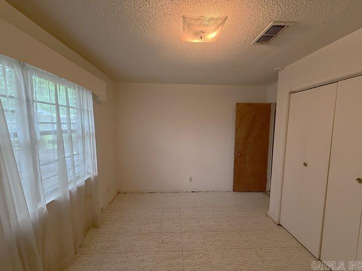 SHERWOOD FOREST WEST - Residential