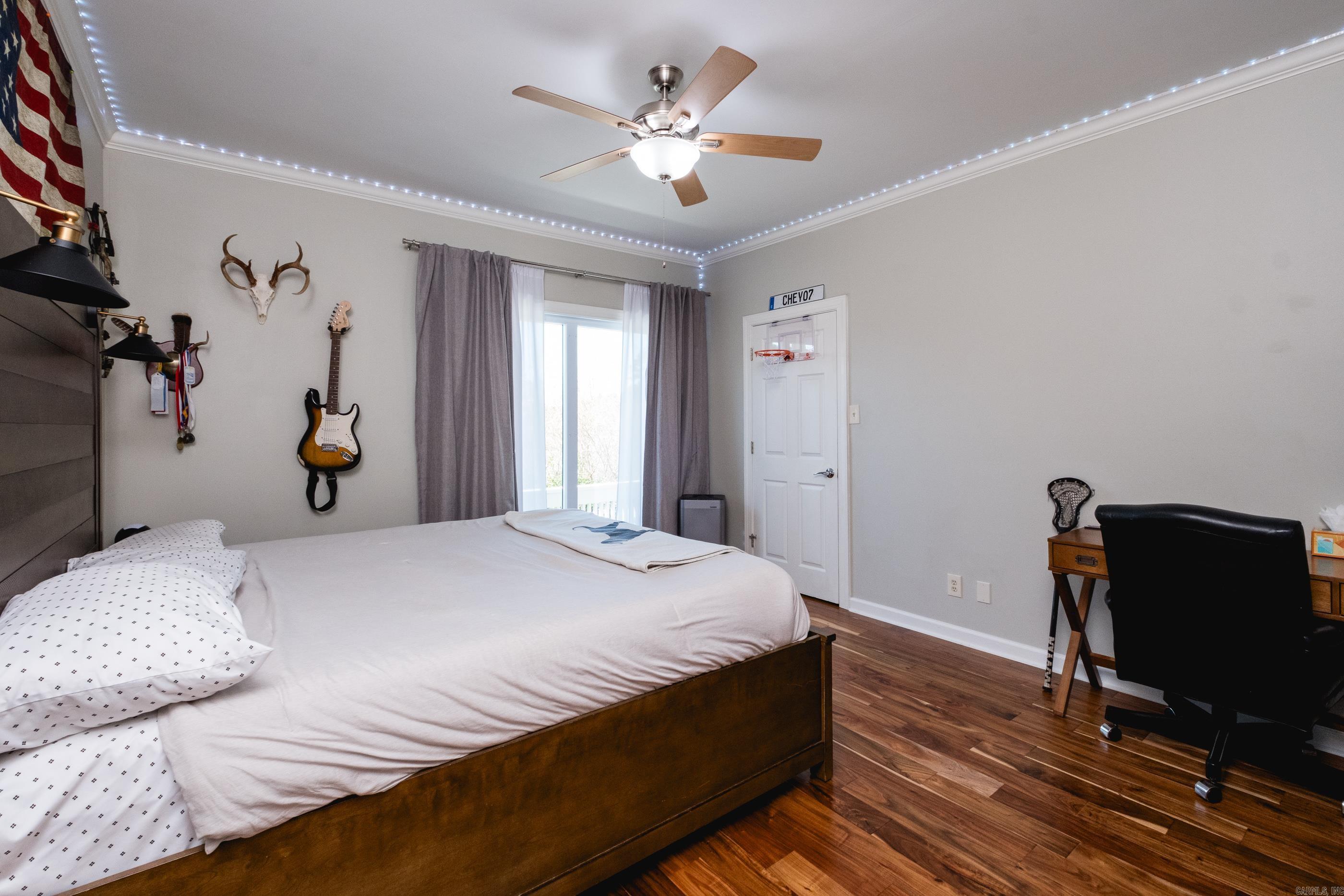 LONGLEA - Residential