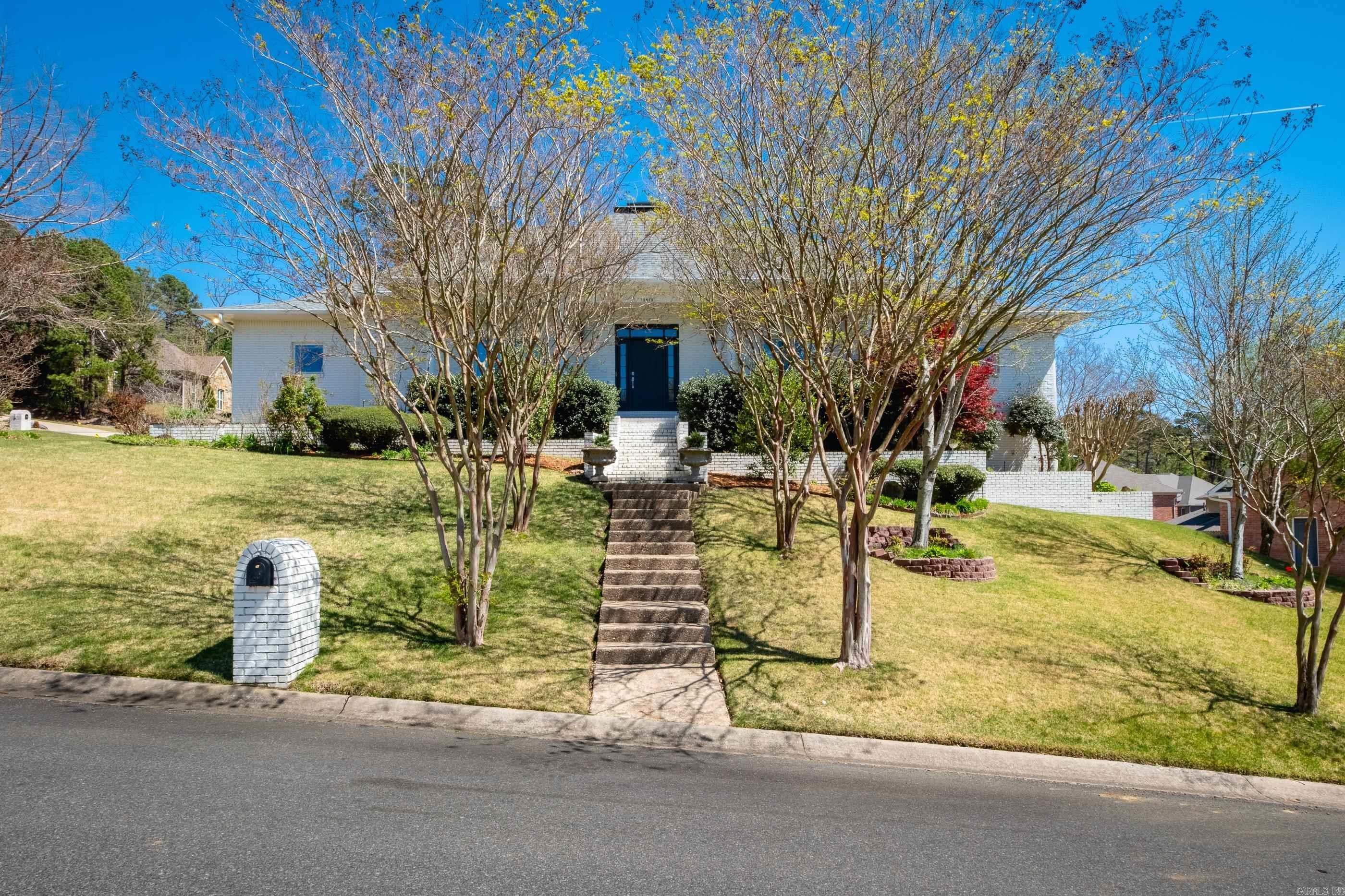 LONGLEA - Residential