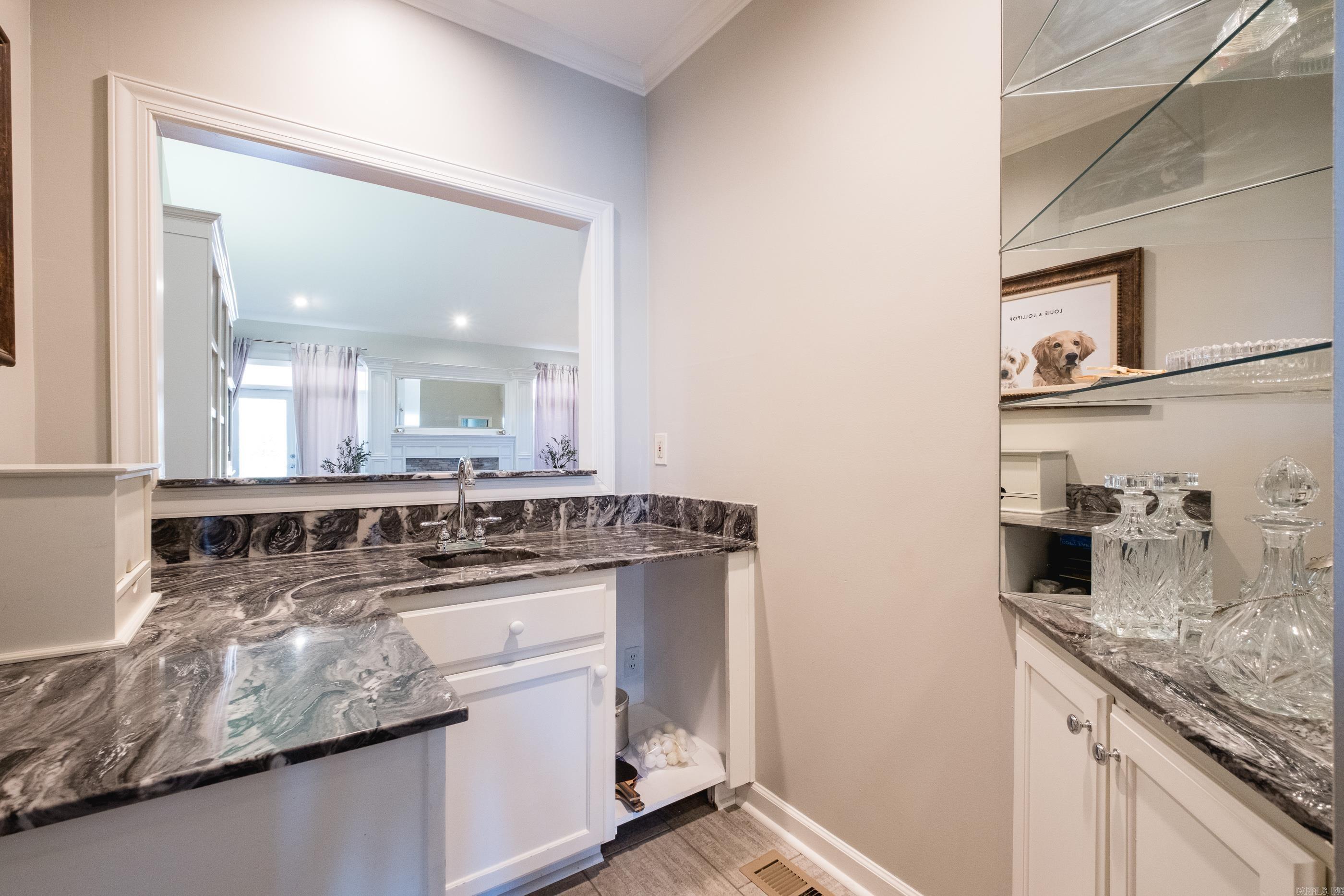 LONGLEA - Residential