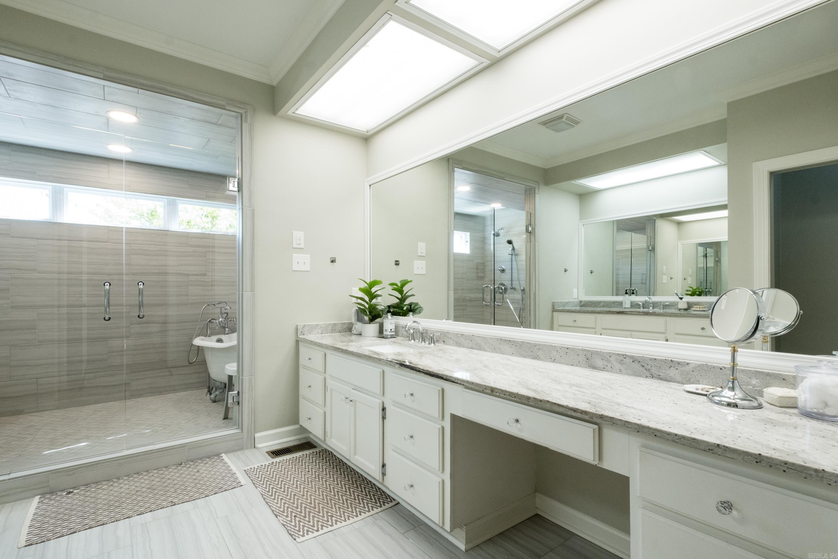 LONGLEA - Residential