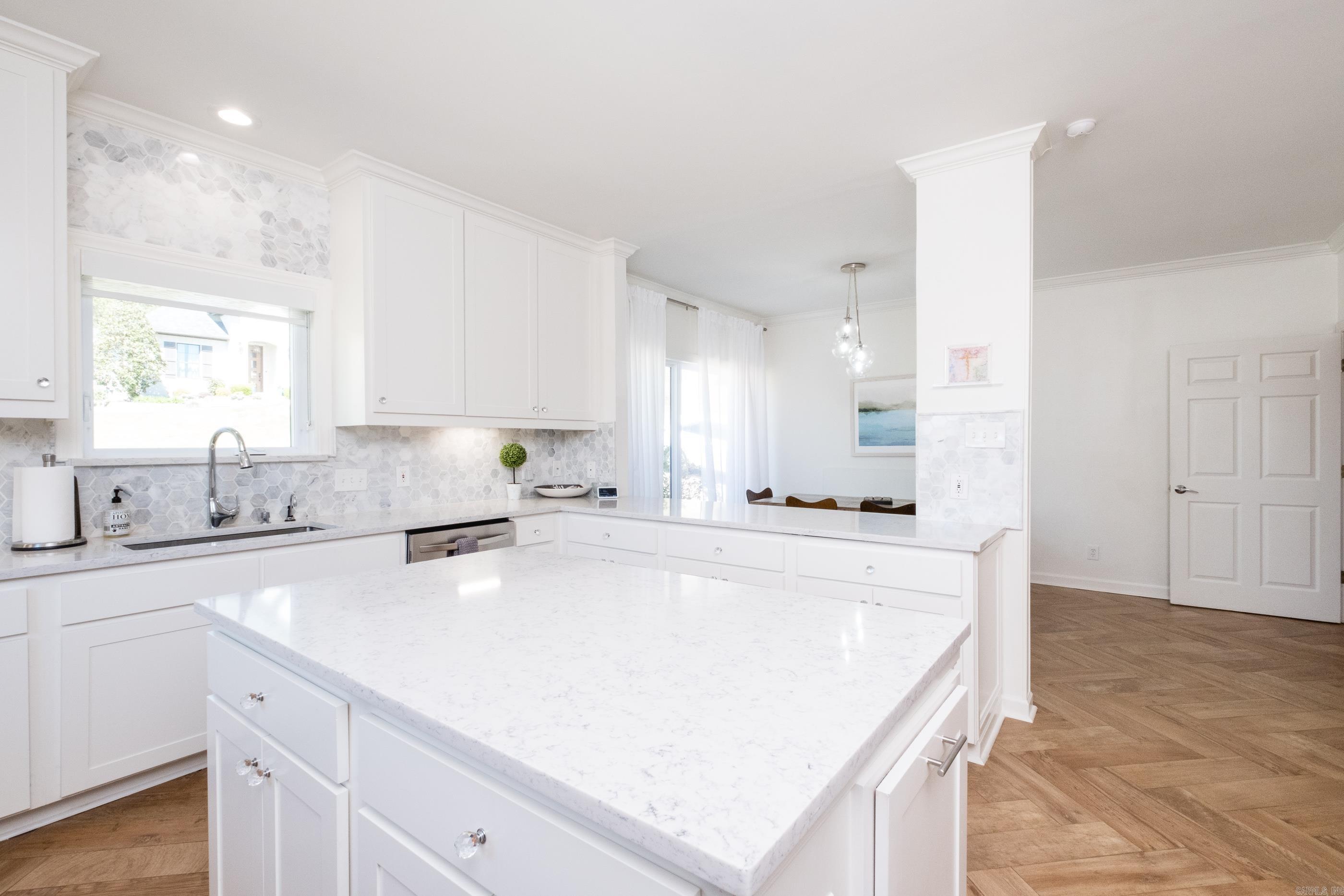 LONGLEA - Residential