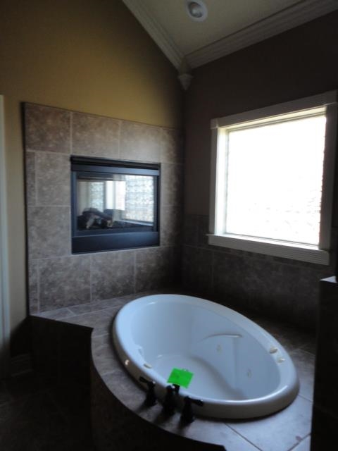 COUNTRY CLUB OF ARK THE - Residential