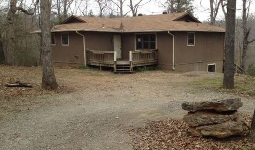 3br/2ba home with basement. Open kitchen w/separate dining. Convenient to Bull Shoals Lake and the White River.  HUD Owned property For Sale.  For information on bidding, Earnest Money procedures and more, visit:  www.HUDHomestore.com.  Please refer to HUDHomeStore.com for the most recent bidding period details and information on this property.  Property is Sold “AS IS”.  All Offers are to be submitted electronically at:  www.HUDHomeStore.com.  (SEE AGENT CONFIDENTIAL REMARKS FOR FURTHER INSTRUCTIONS)