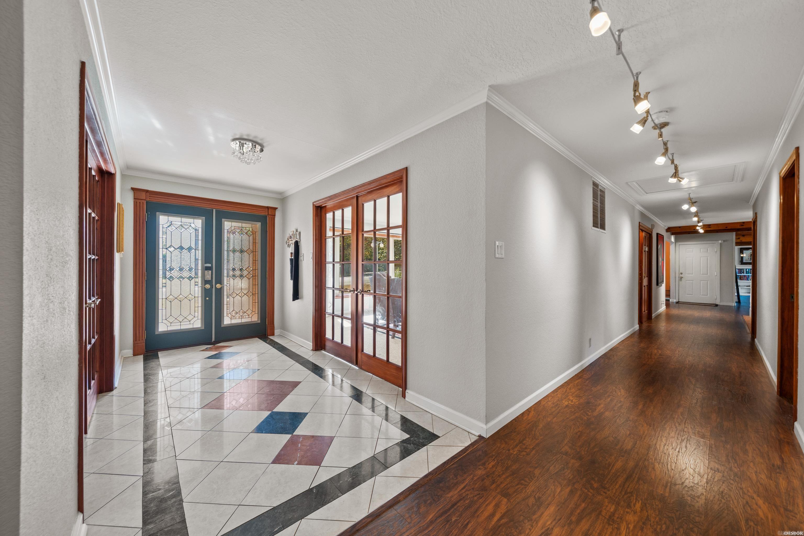 TRIVISTA - Residential