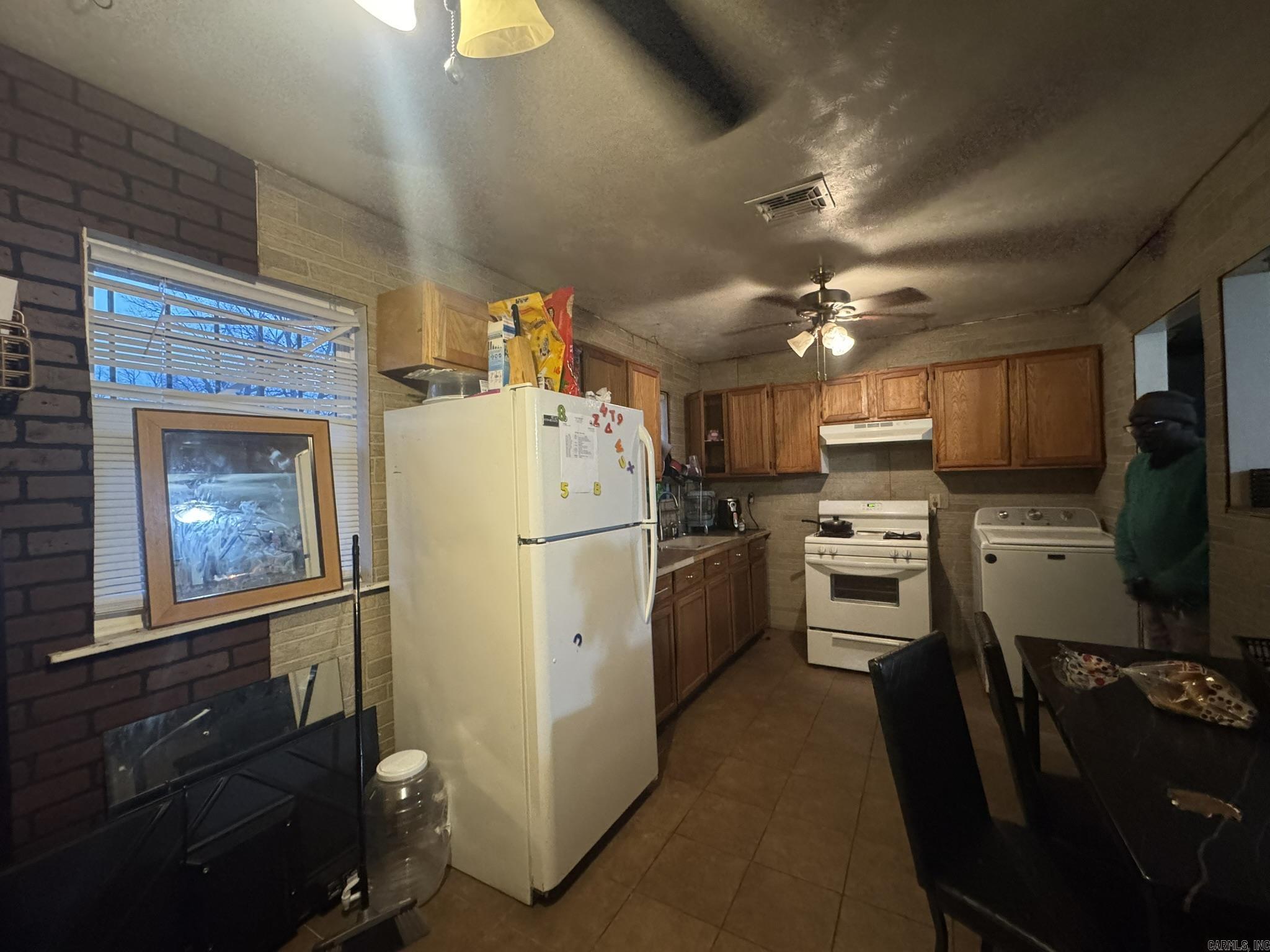 AUSTIN & TAYLOR ADDITION - Residential