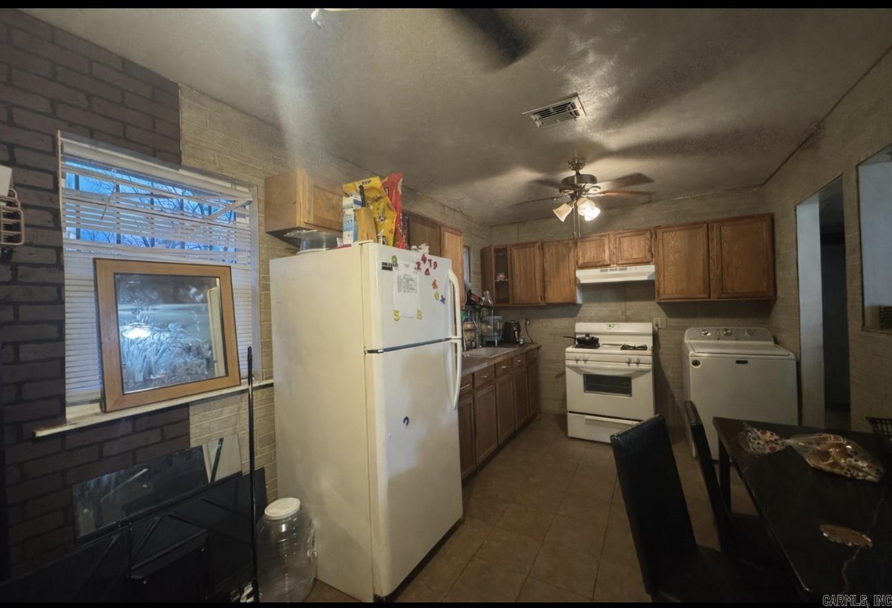 AUSTIN & TAYLOR ADDITION - Residential