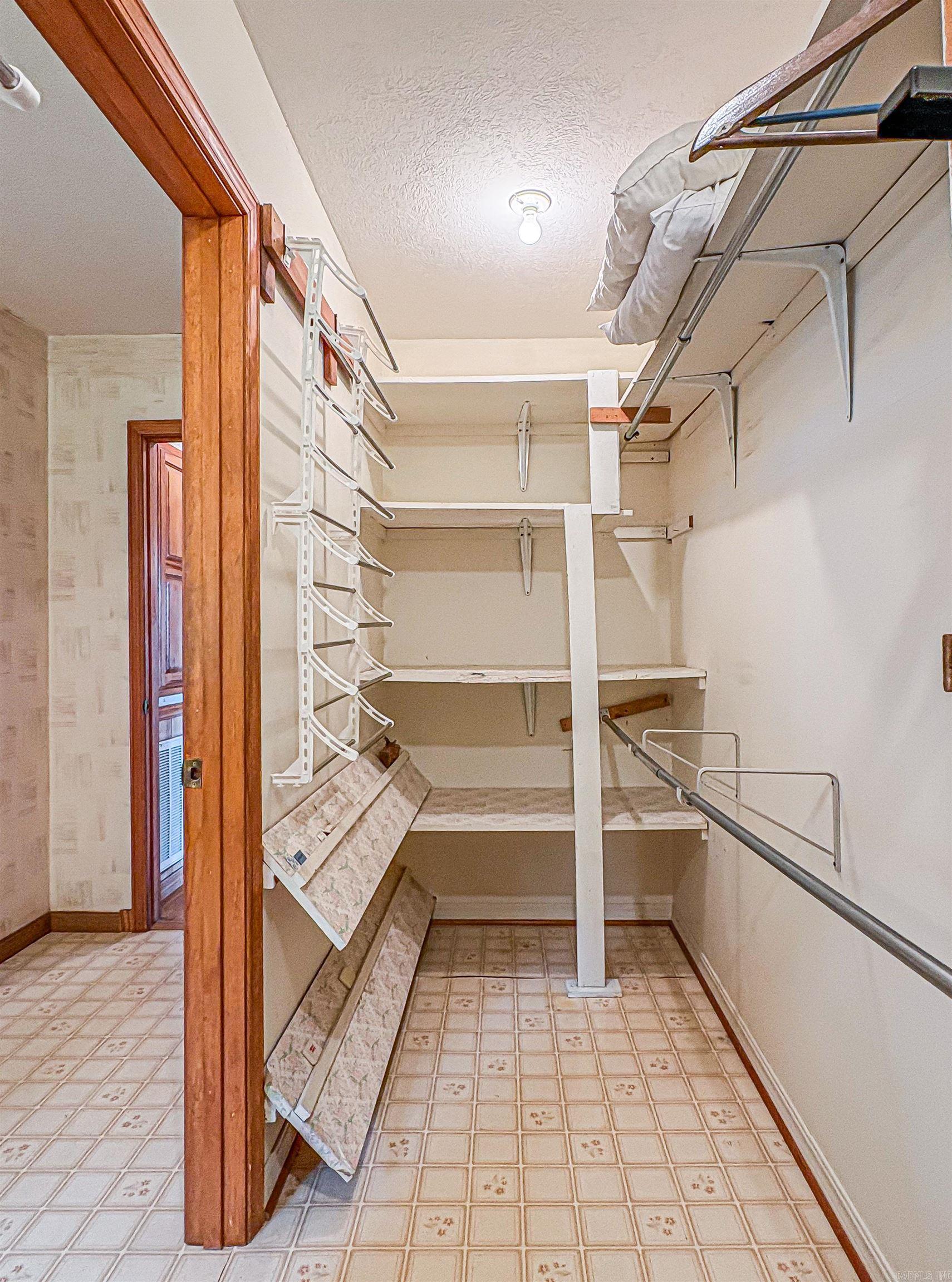 Skyline - Residential