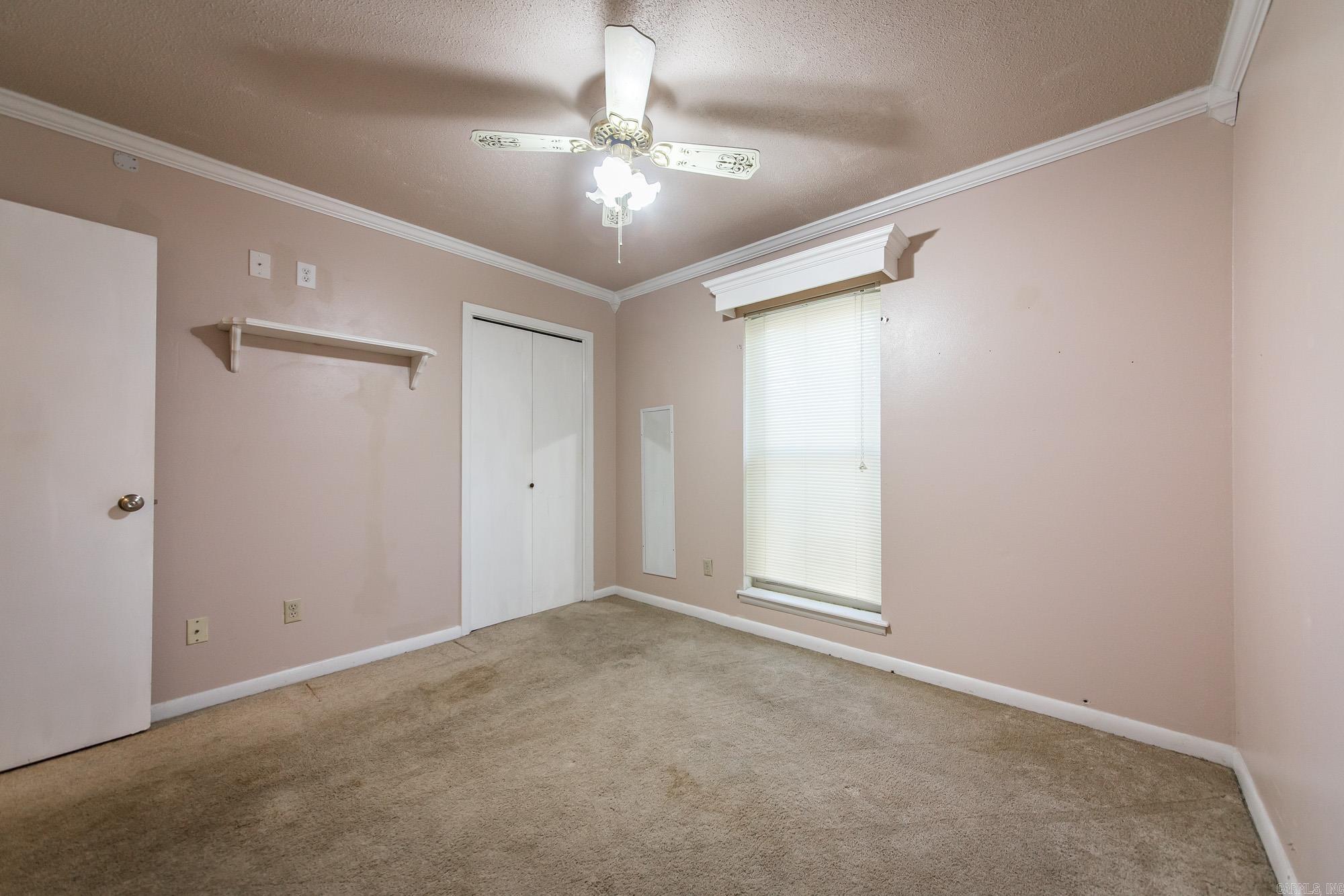 STONEWALL - Residential