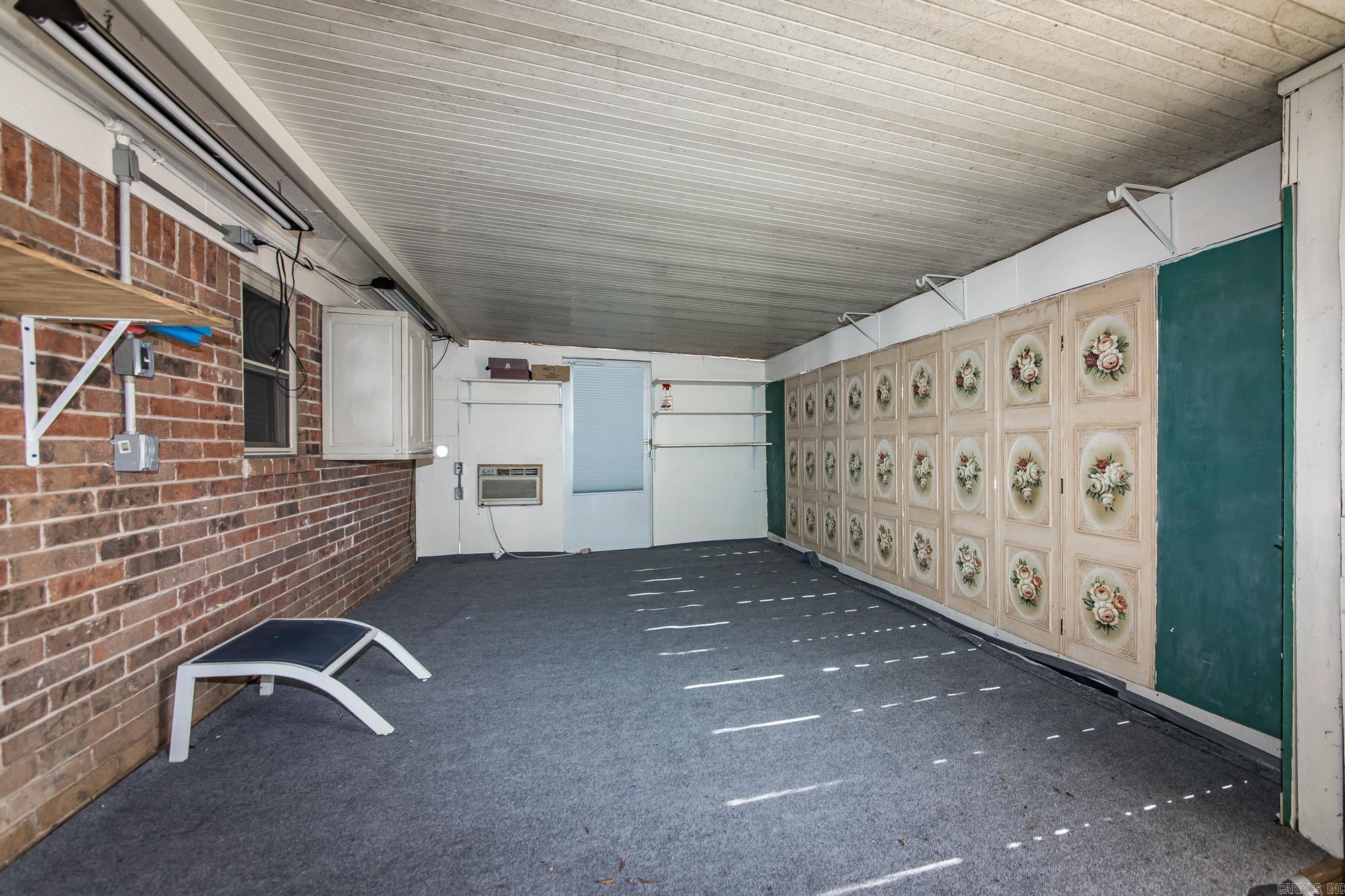 STONEWALL - Residential