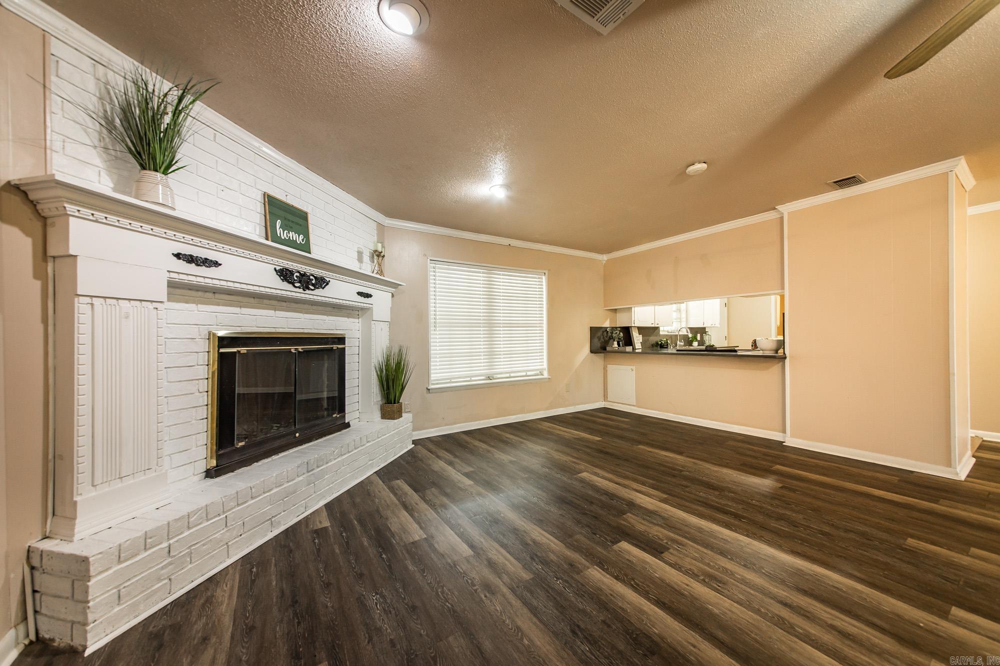 STONEWALL - Residential