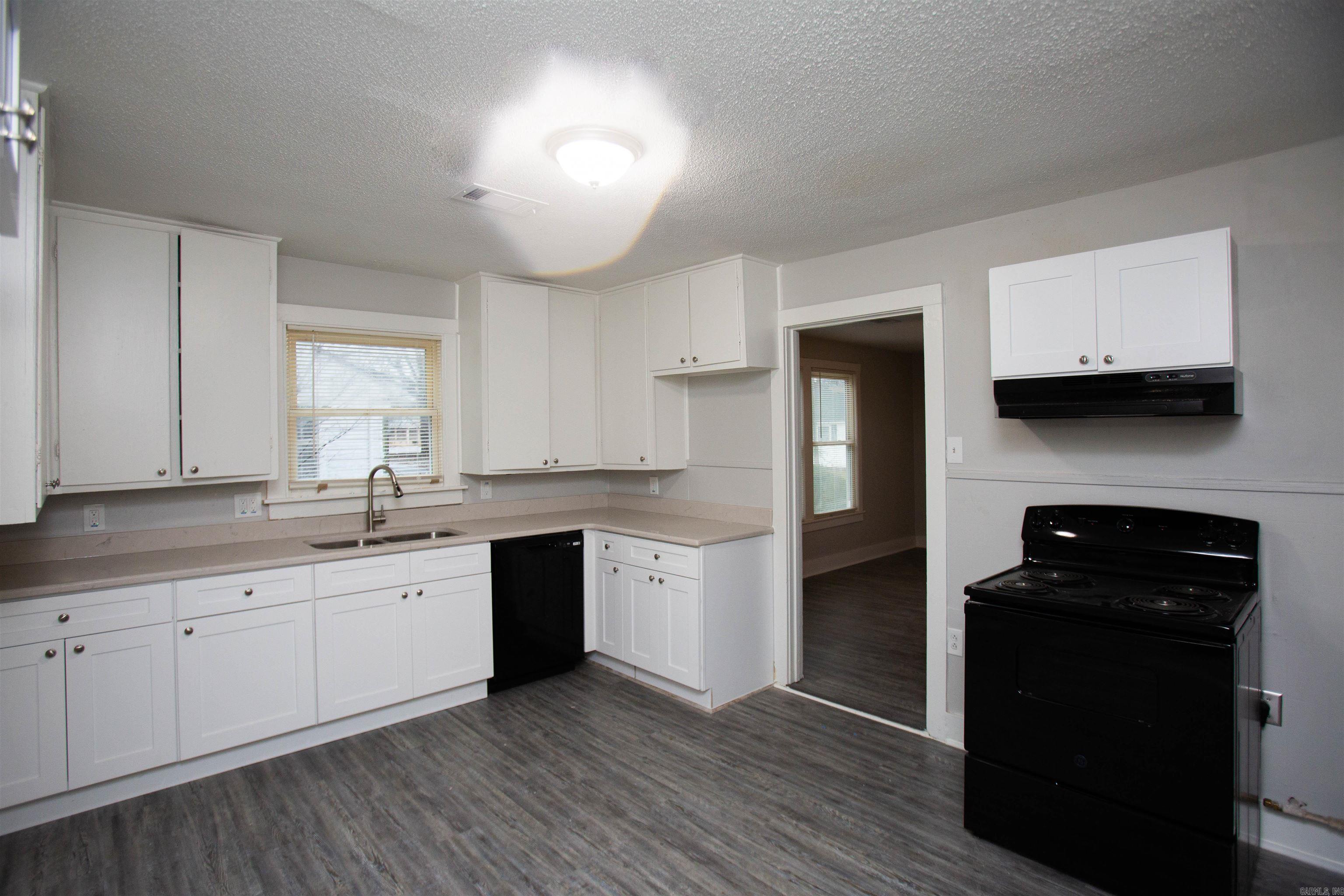 Missouri Pacific - Residential Lease