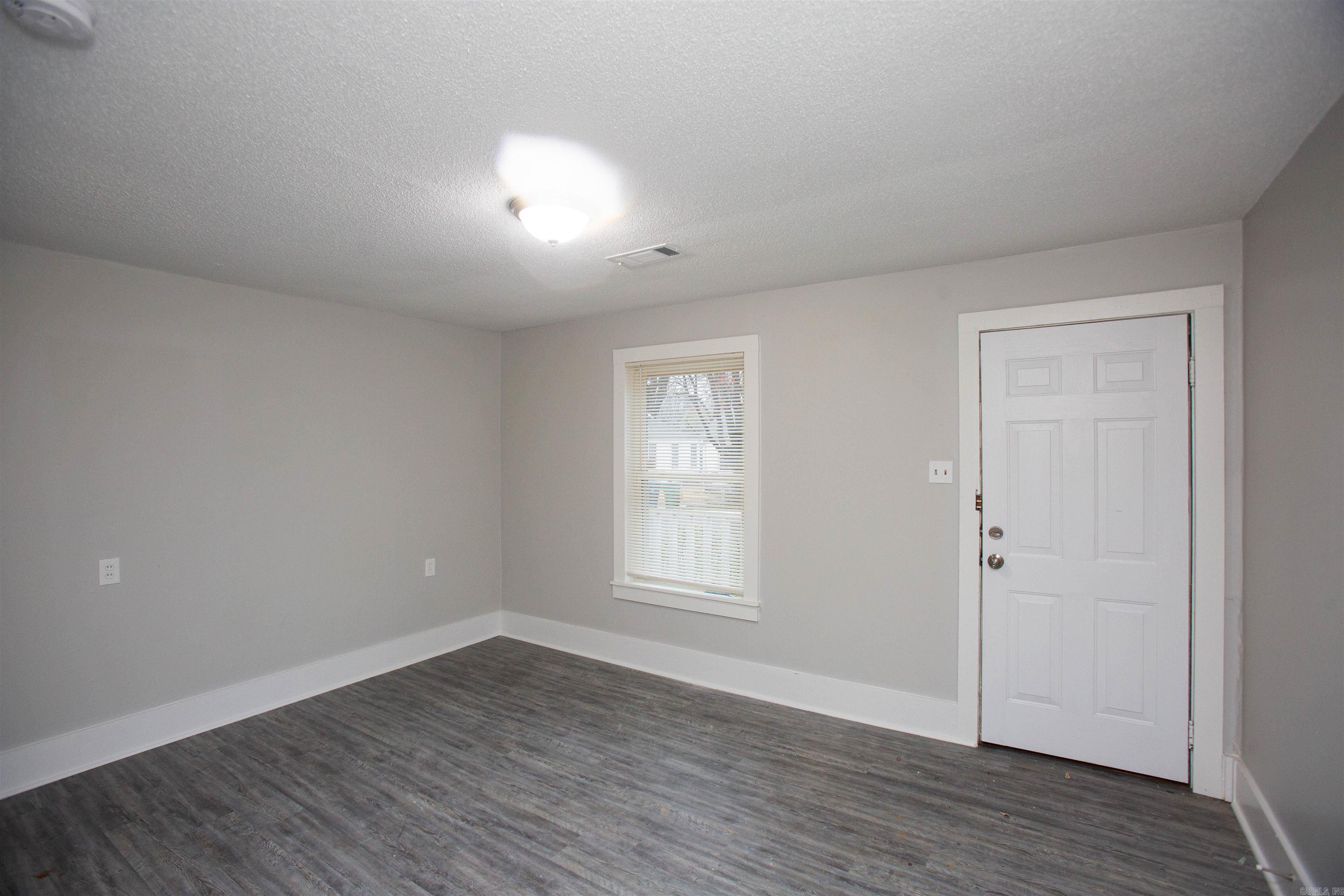 Missouri Pacific - Residential Lease