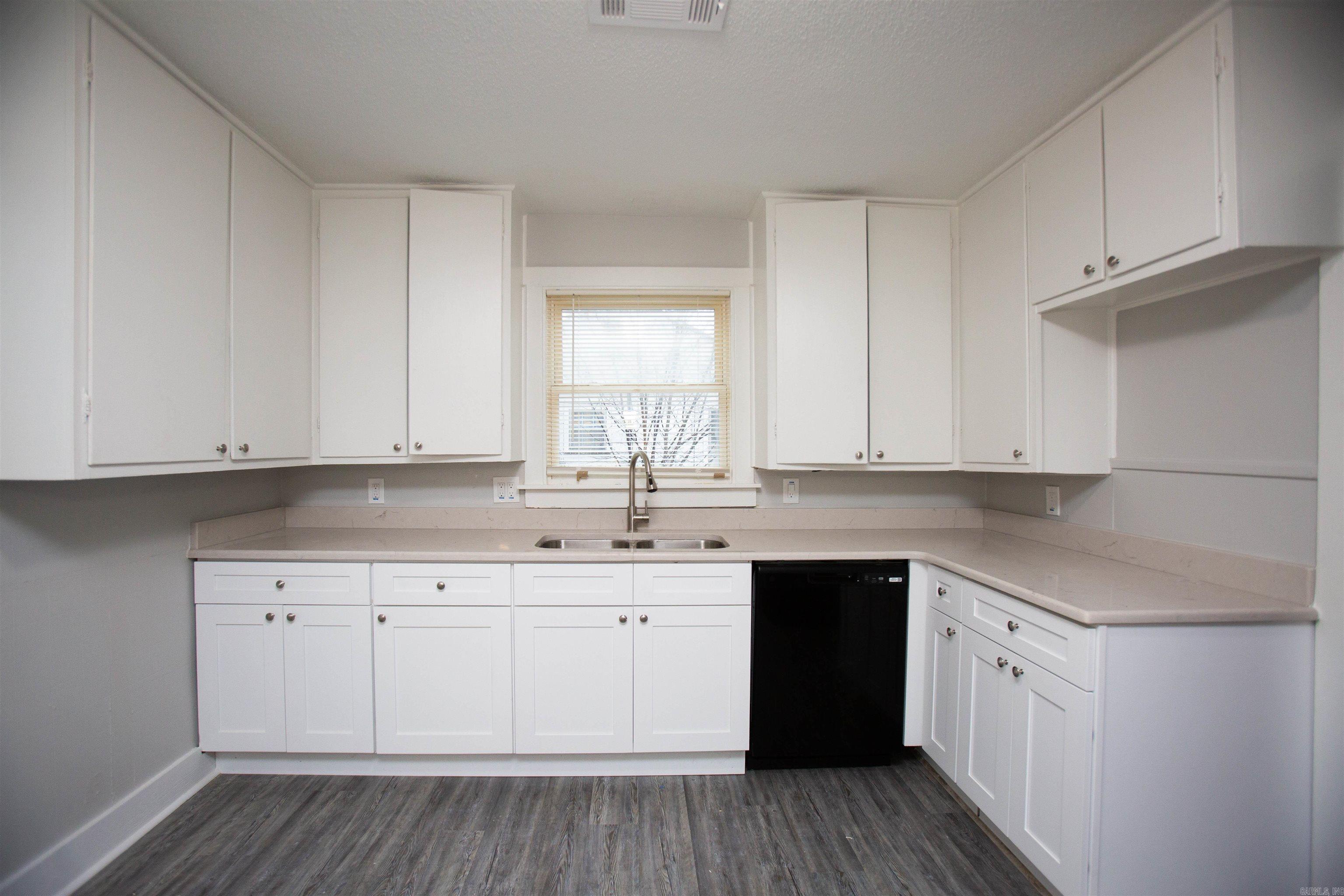 Missouri Pacific - Residential Lease