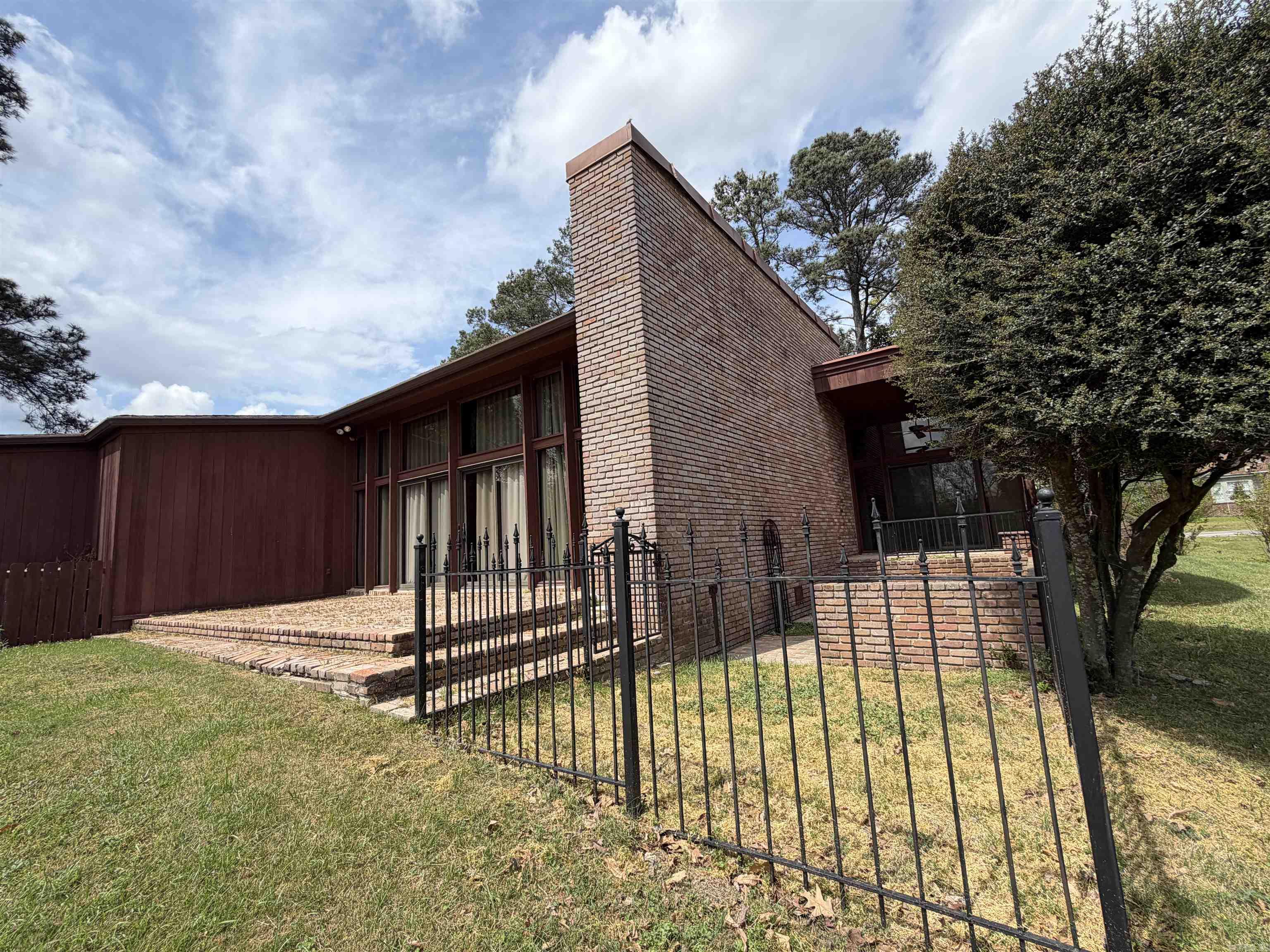 COUNTRY CLUB ADD - Residential