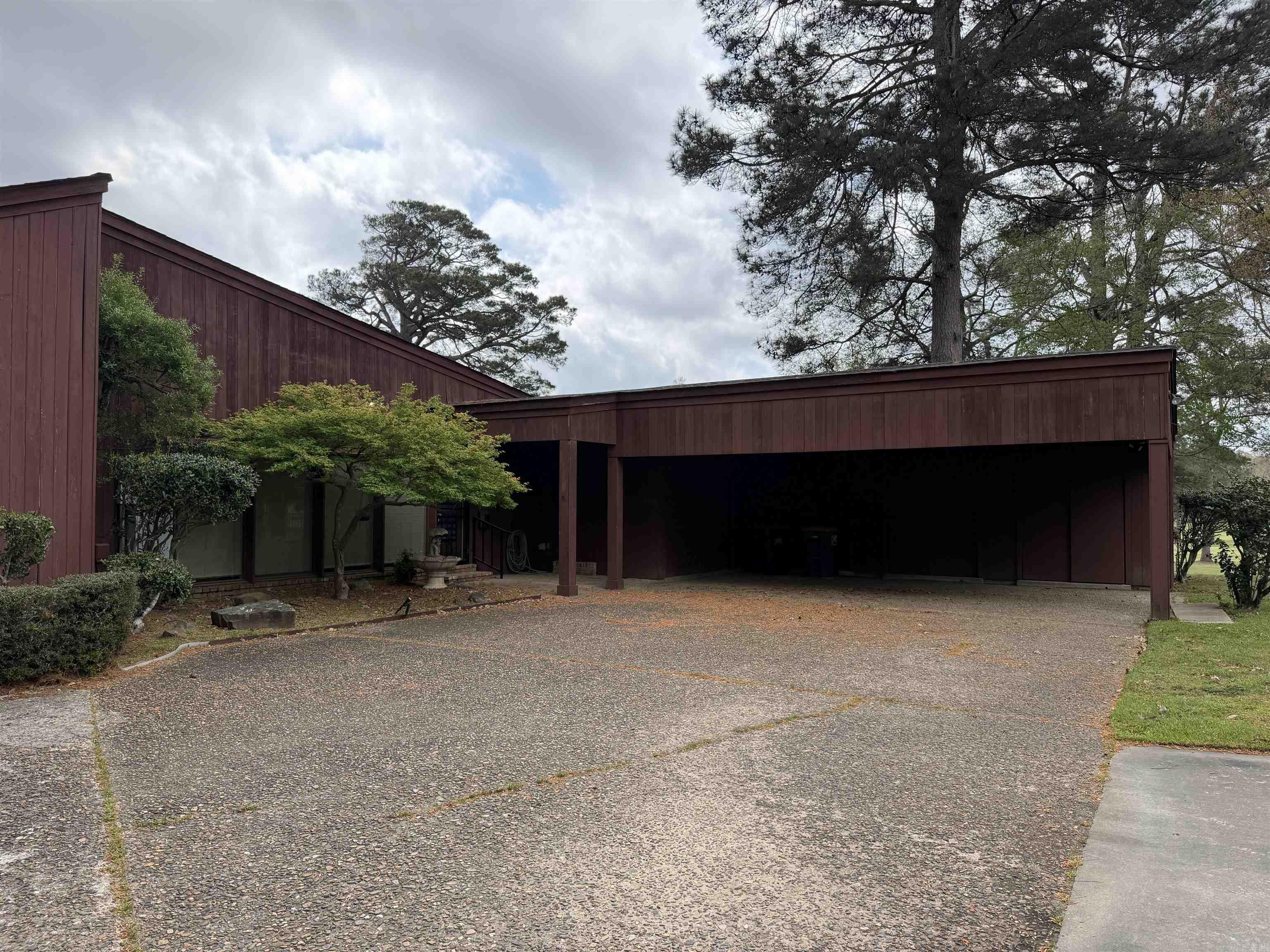 COUNTRY CLUB ADD - Residential