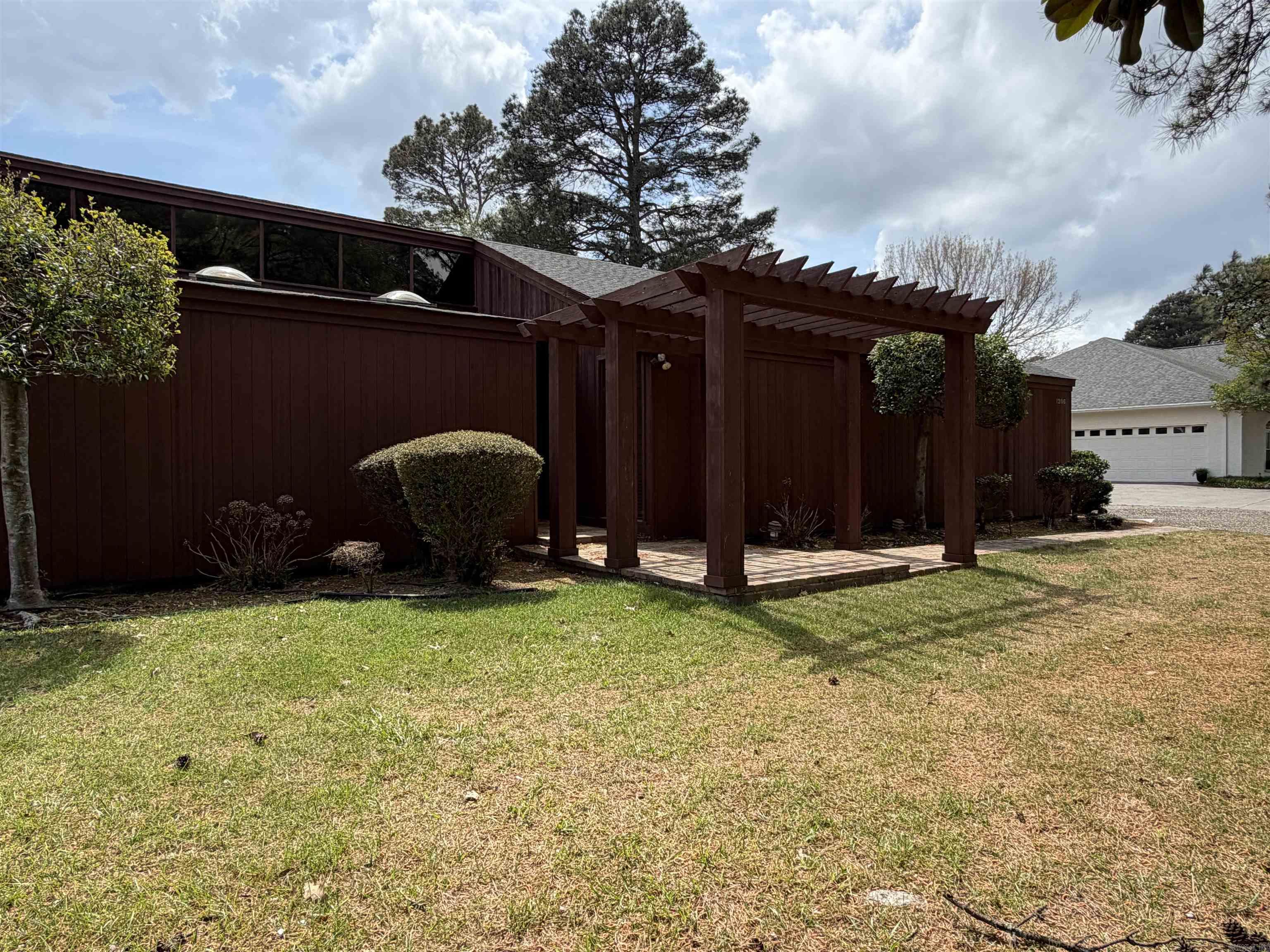 COUNTRY CLUB ADD - Residential