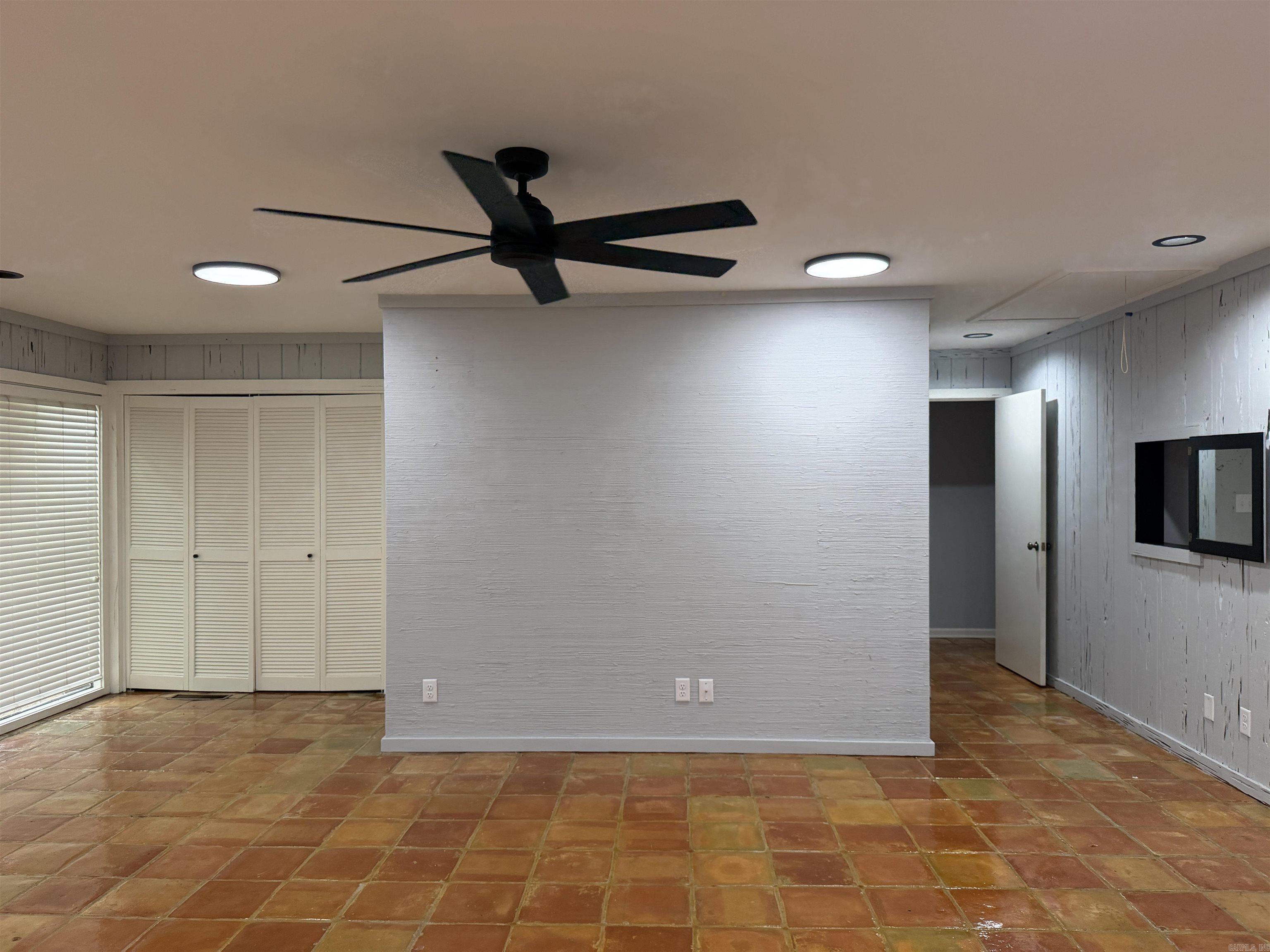 COUNTRY CLUB ADD - Residential