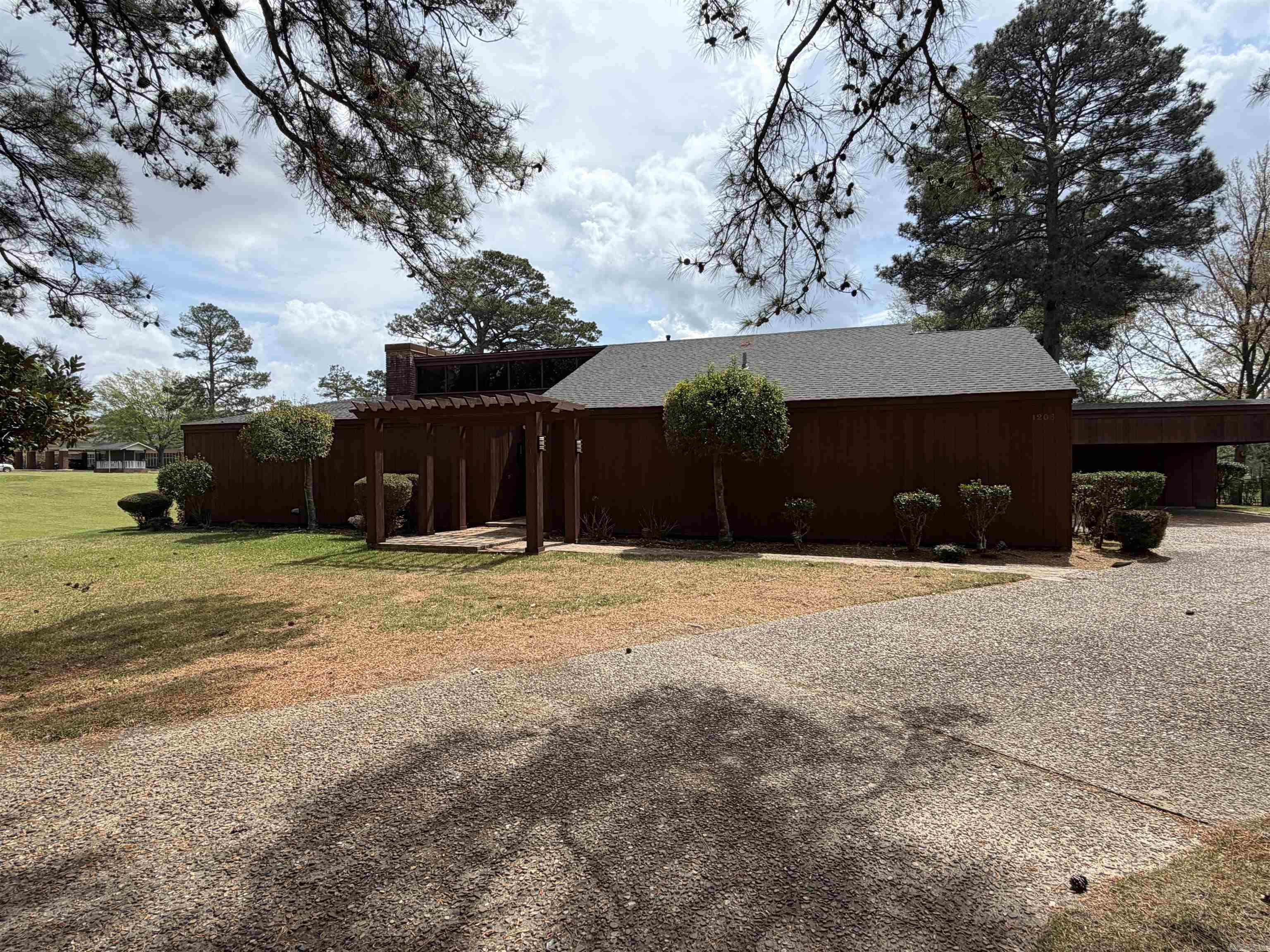 COUNTRY CLUB ADD - Residential