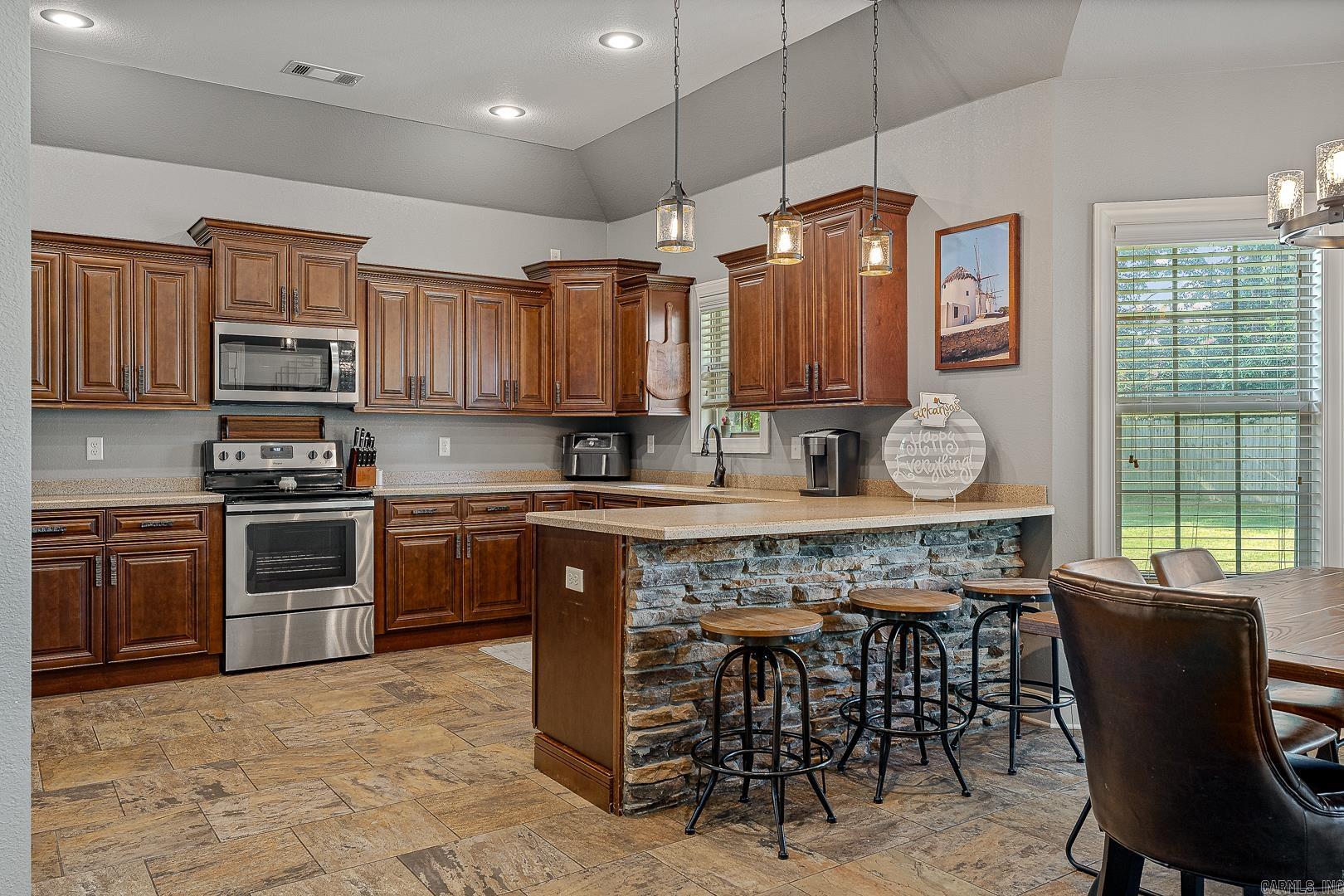ABIGAIL CROSSING - Residential