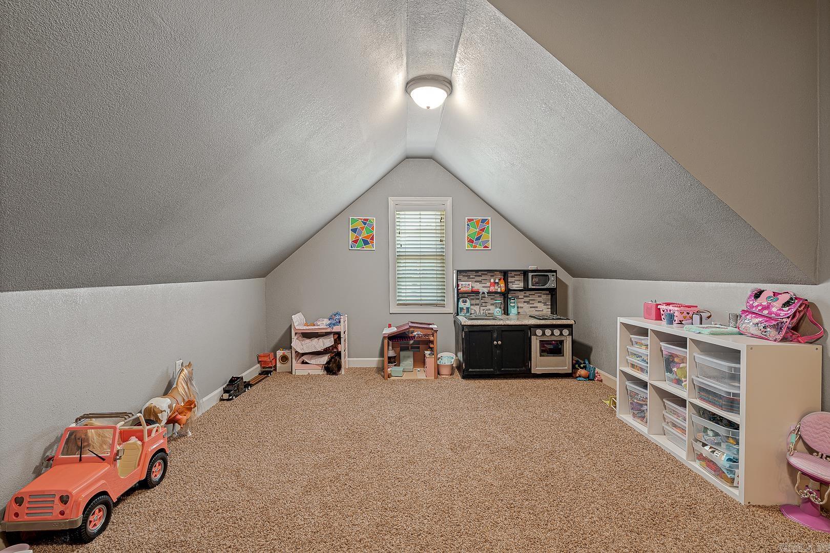 ABIGAIL CROSSING - Residential