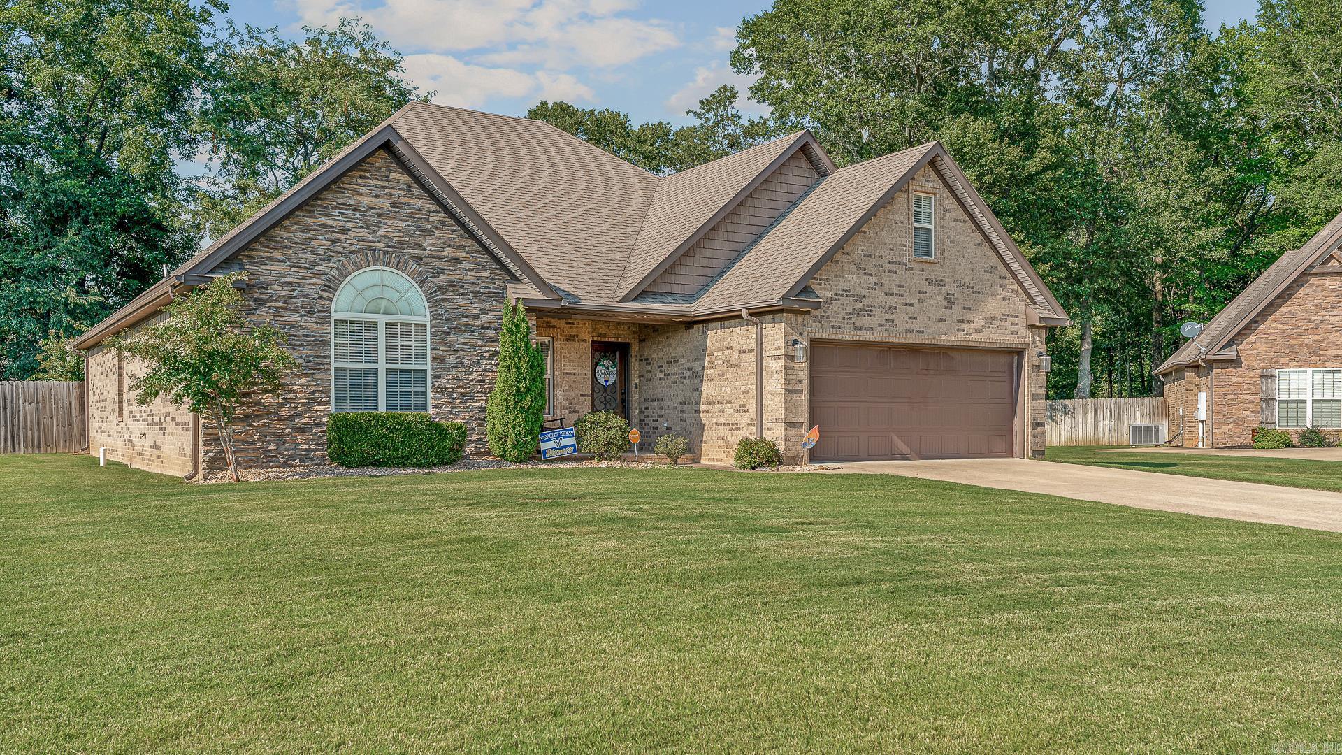 ABIGAIL CROSSING - Residential