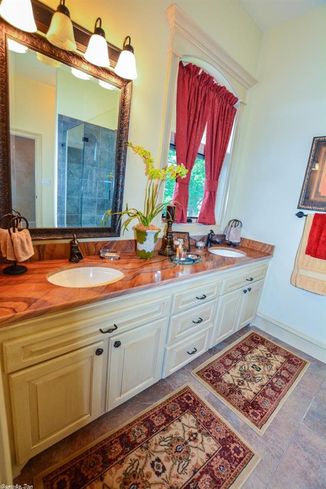 Pattons Lodge - Residential
