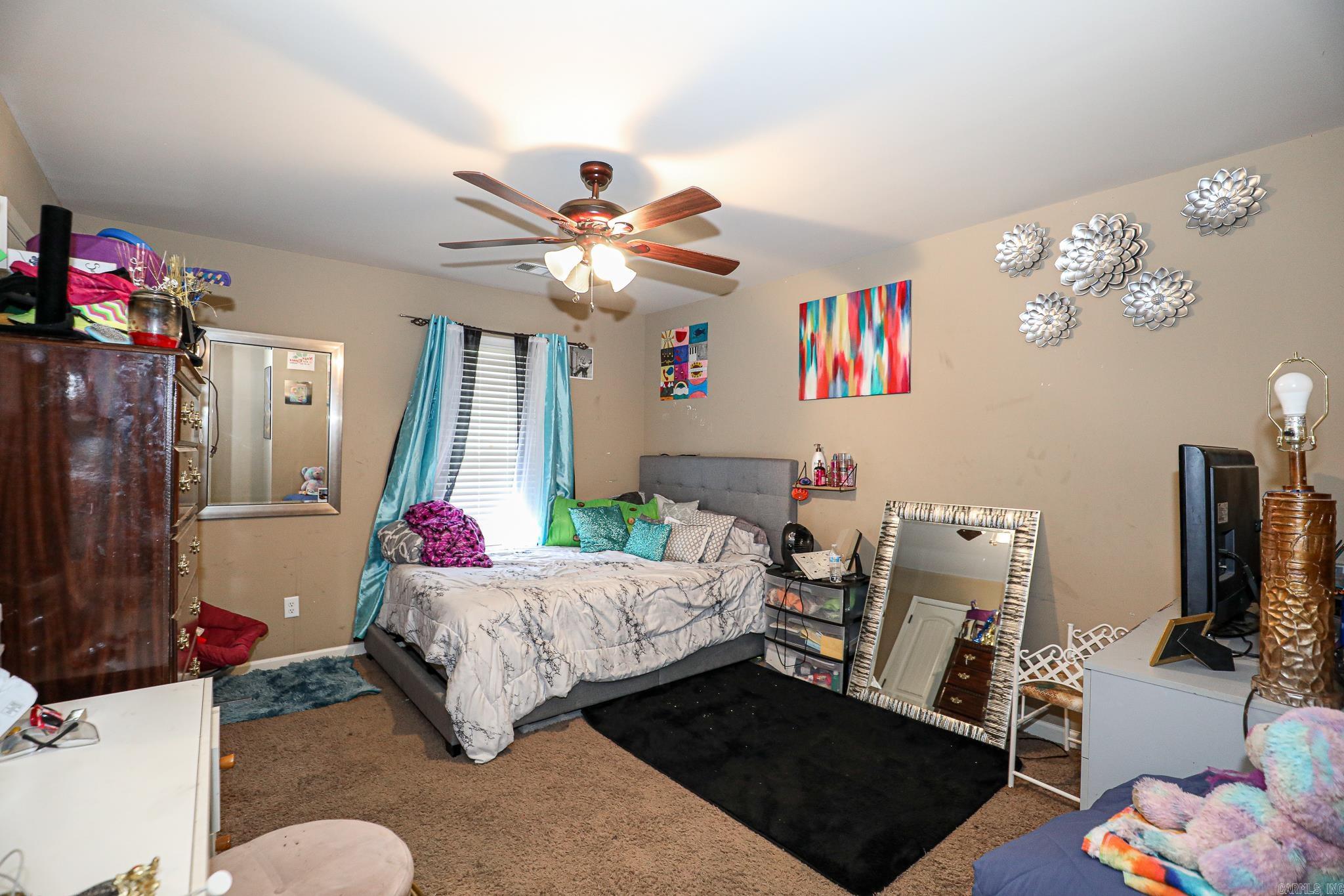 MEADOWLAKE - Residential