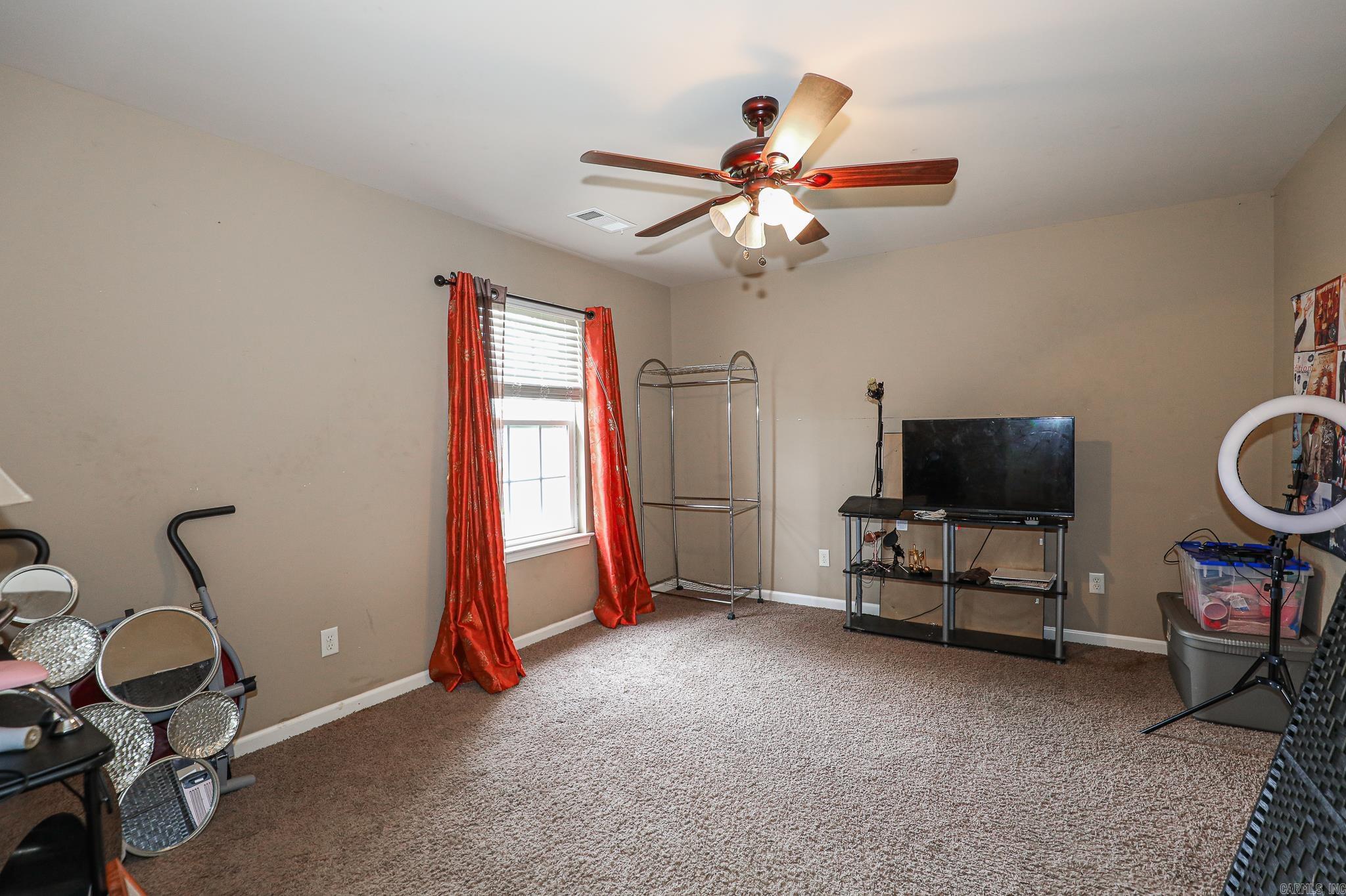 MEADOWLAKE - Residential