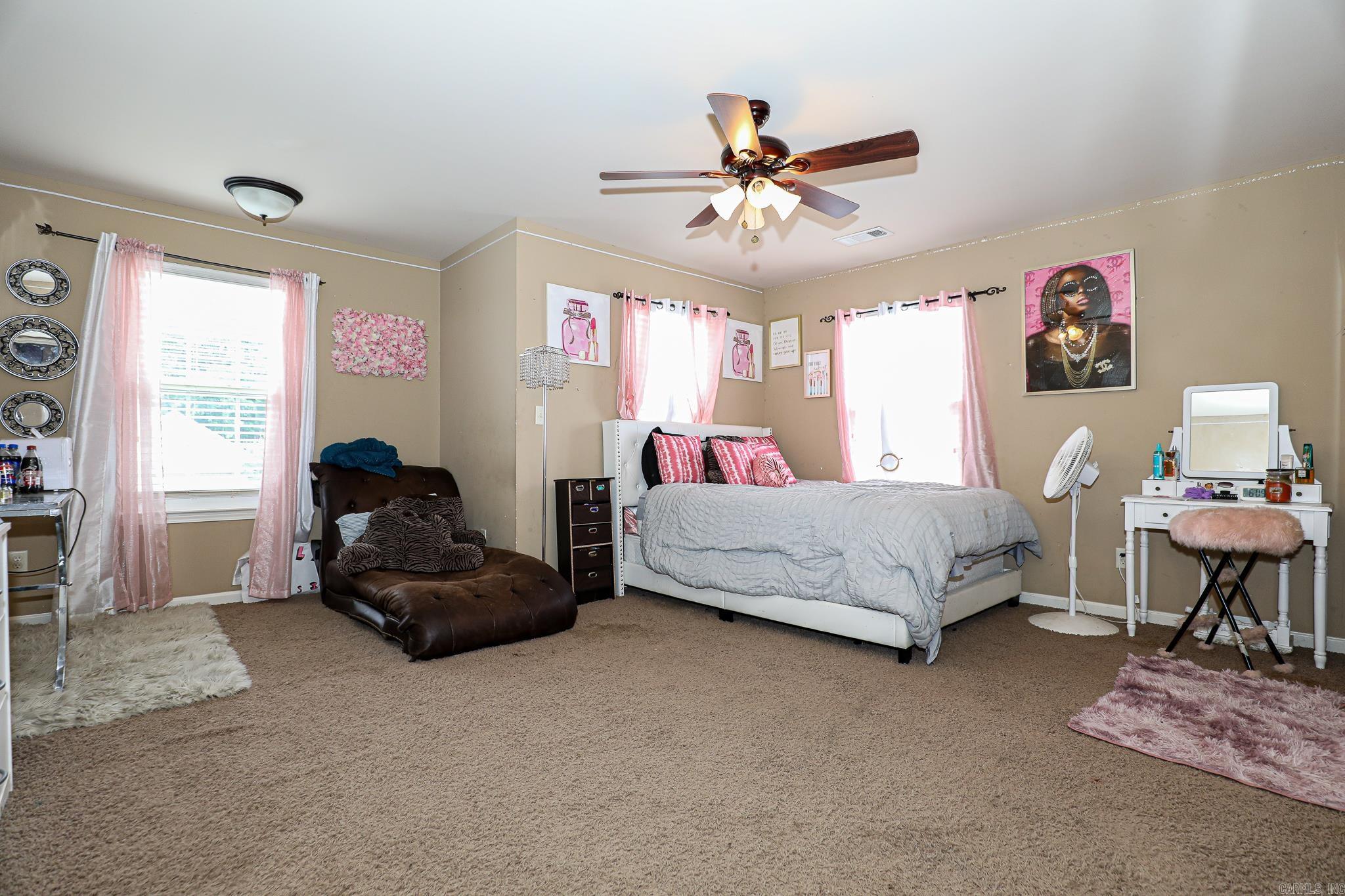 MEADOWLAKE - Residential