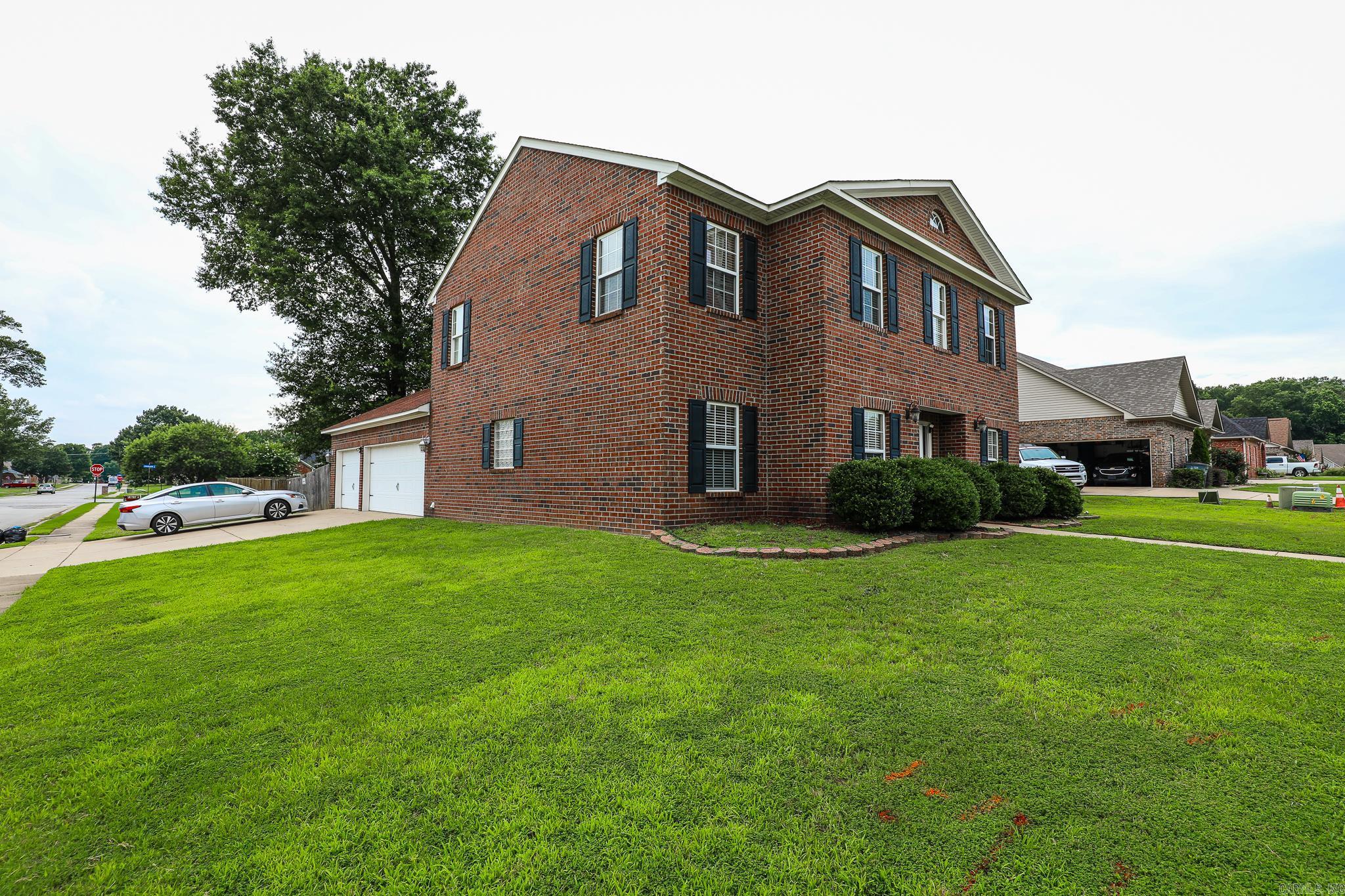 MEADOWLAKE - Residential