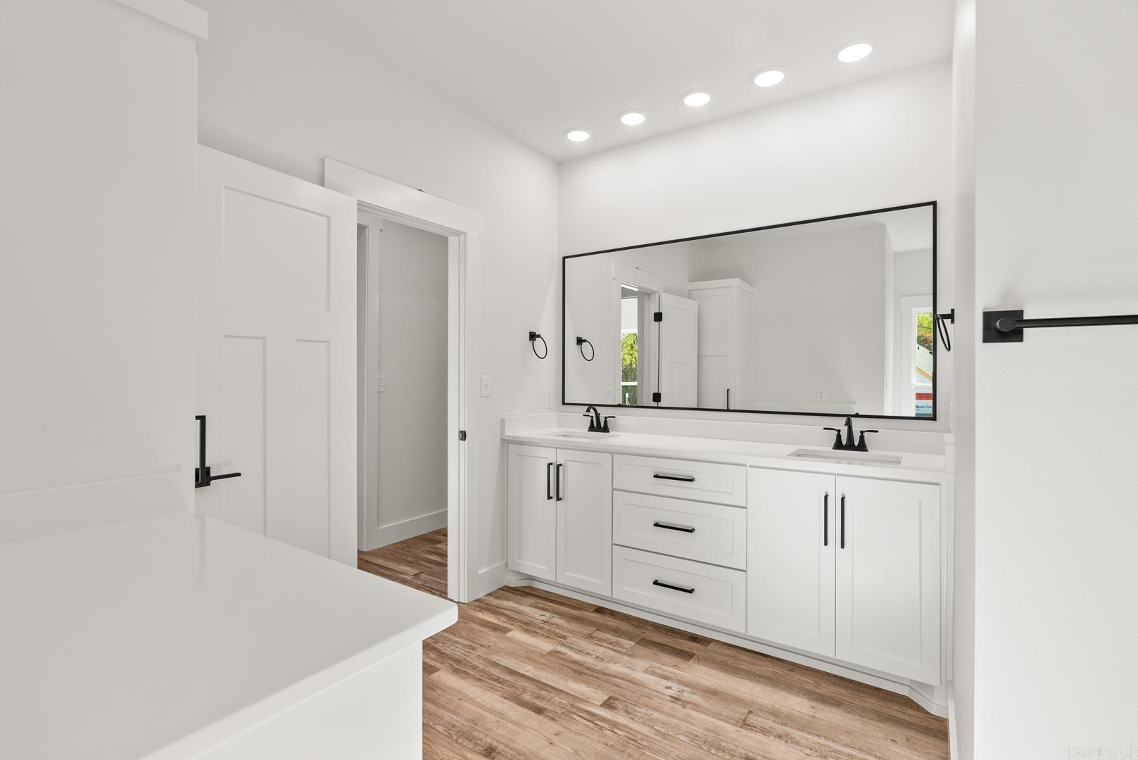 Coyote Ridge - Residential