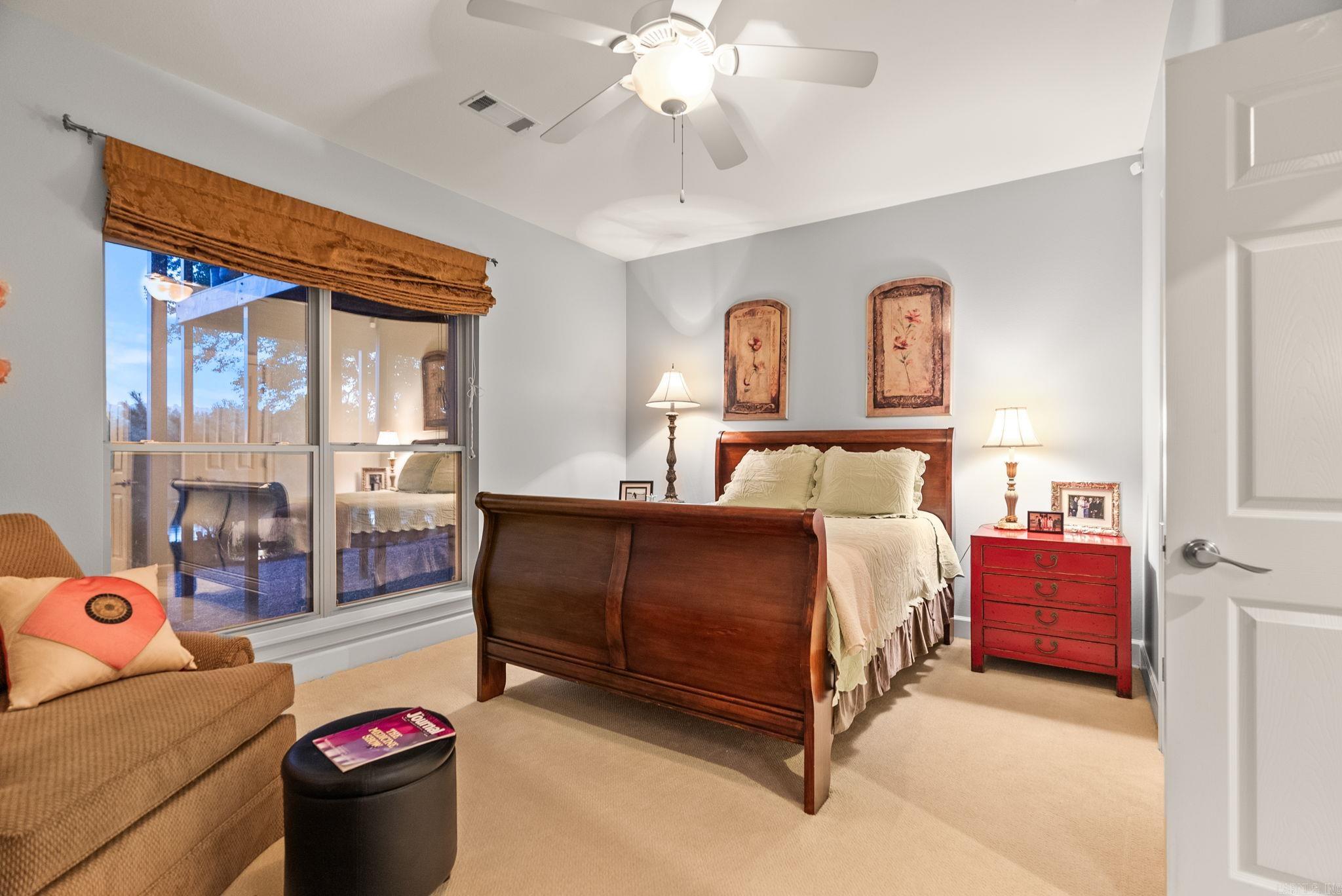 PALISADES HEIGHTS - Residential