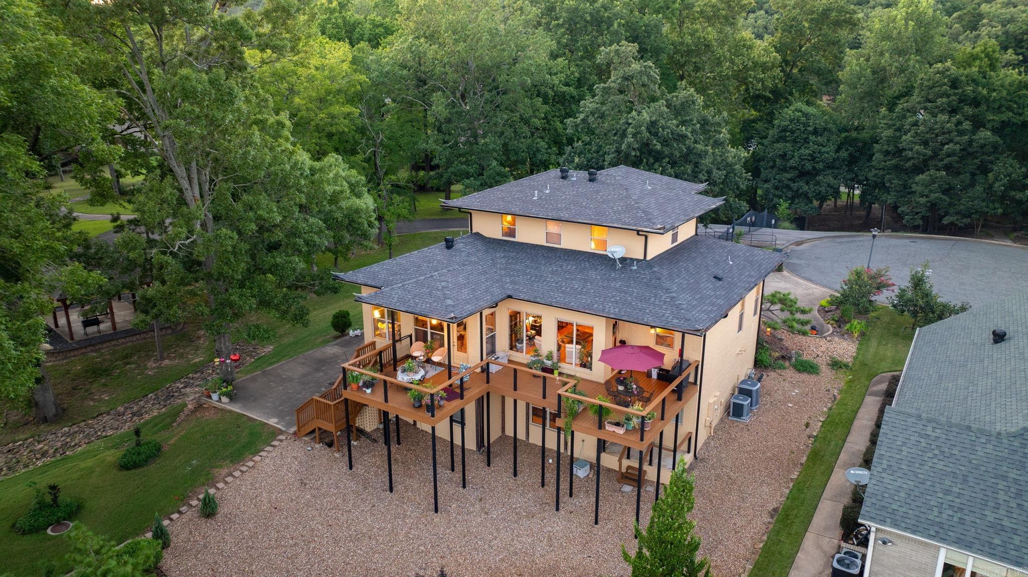 PALISADES HEIGHTS - Residential