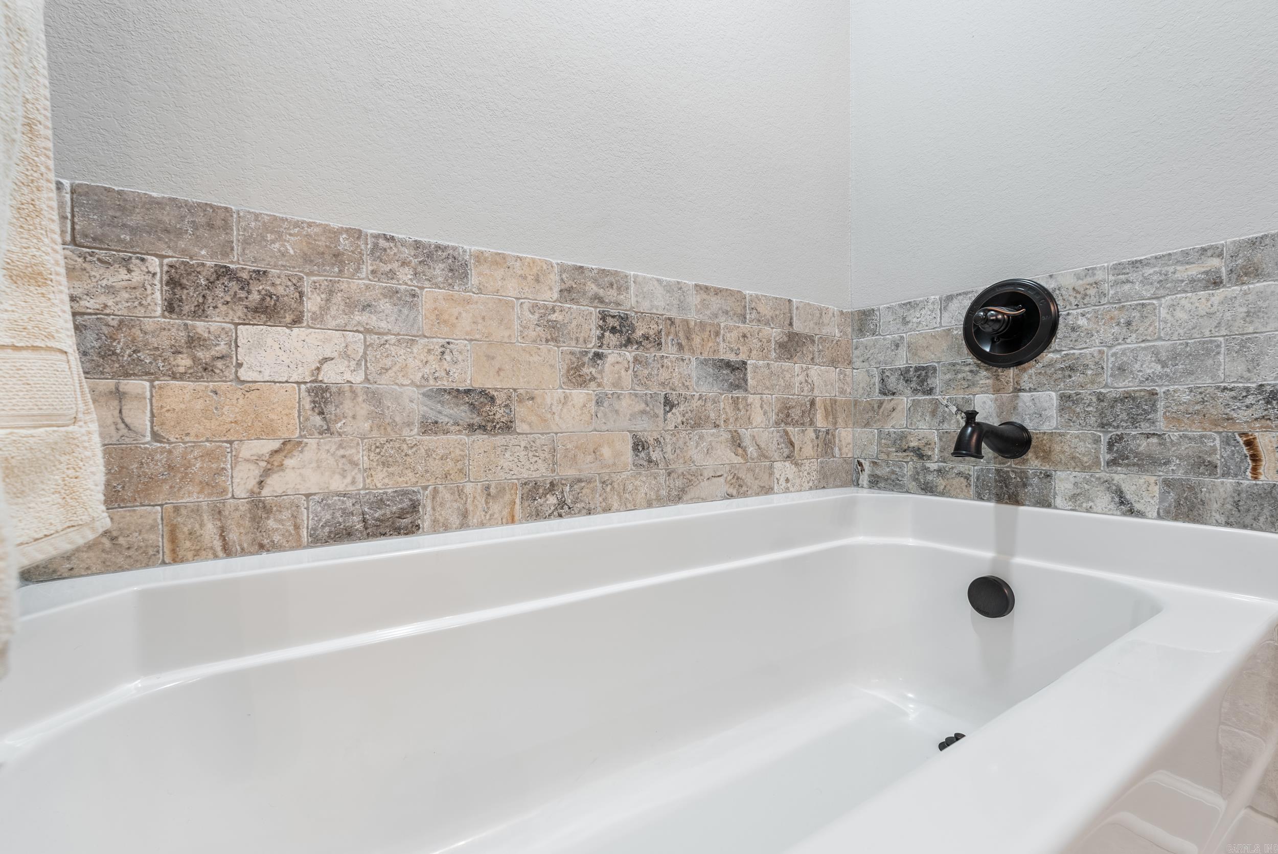 HERITAGE MEADOWS - Residential